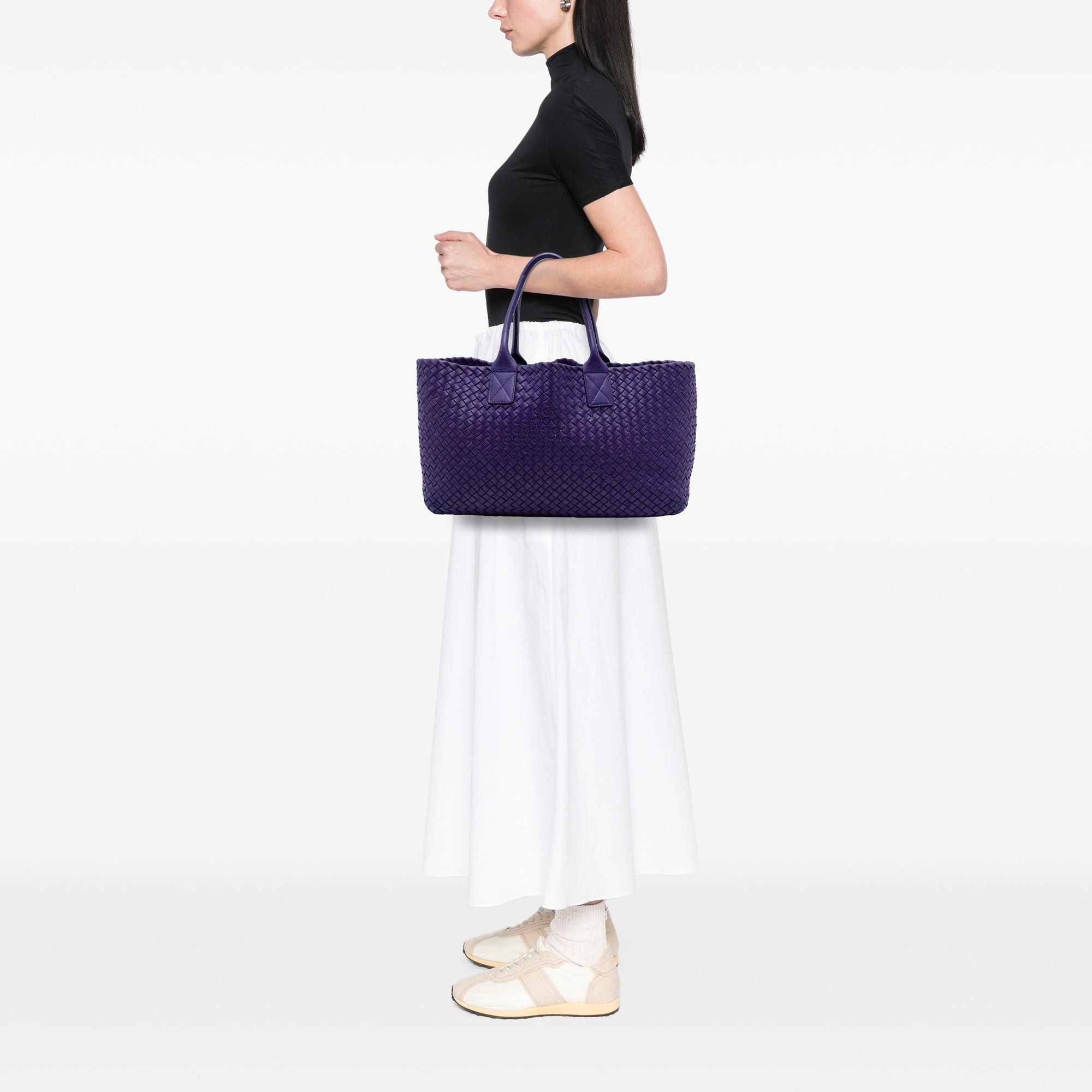 Bottega Veneta Medium Lambskin Intreccio Cabat Tote Size ONE SIZE - 6 Thumbnail