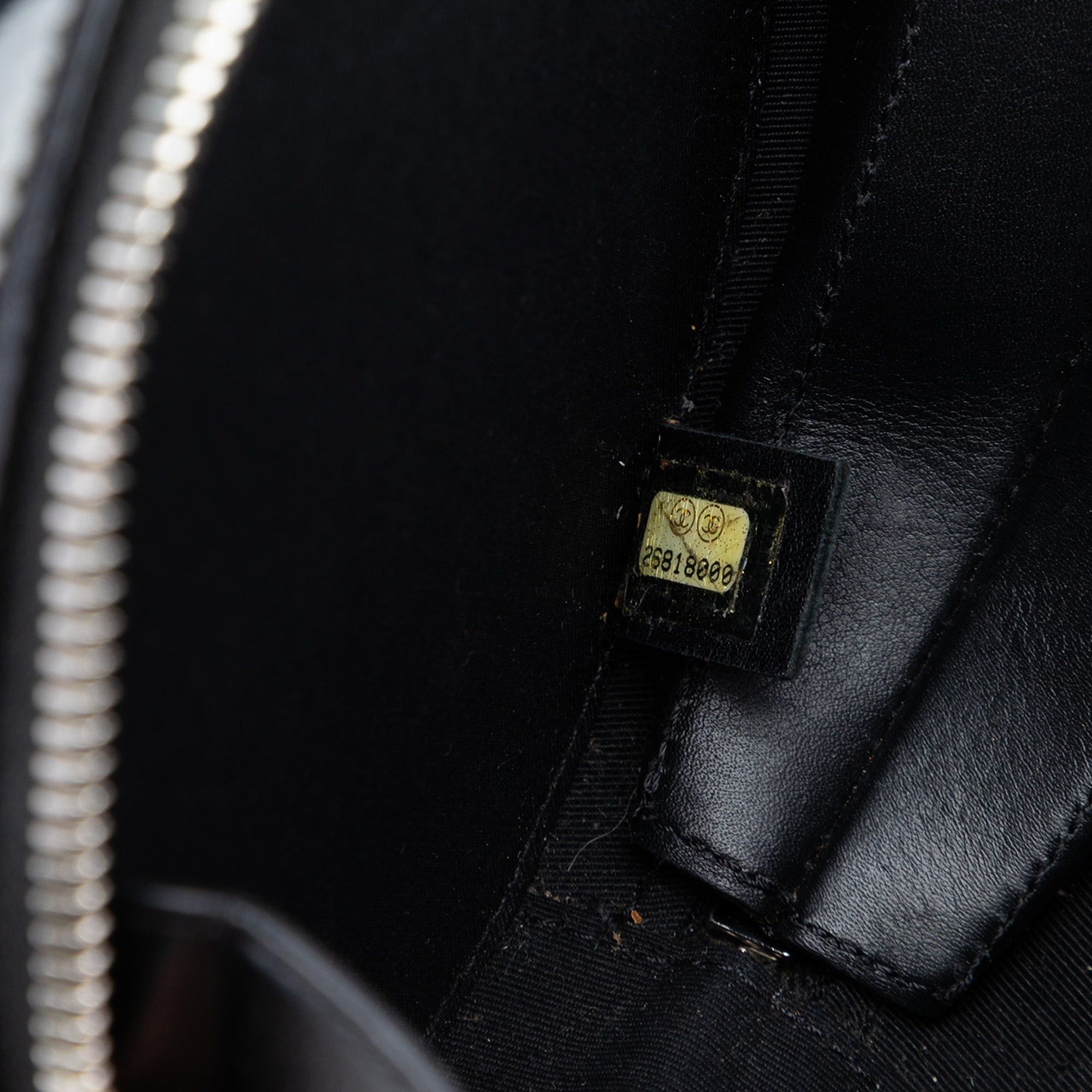 Chanel CC Patent Round as Earth Bag Size ONE SIZE - 6 Thumbnail