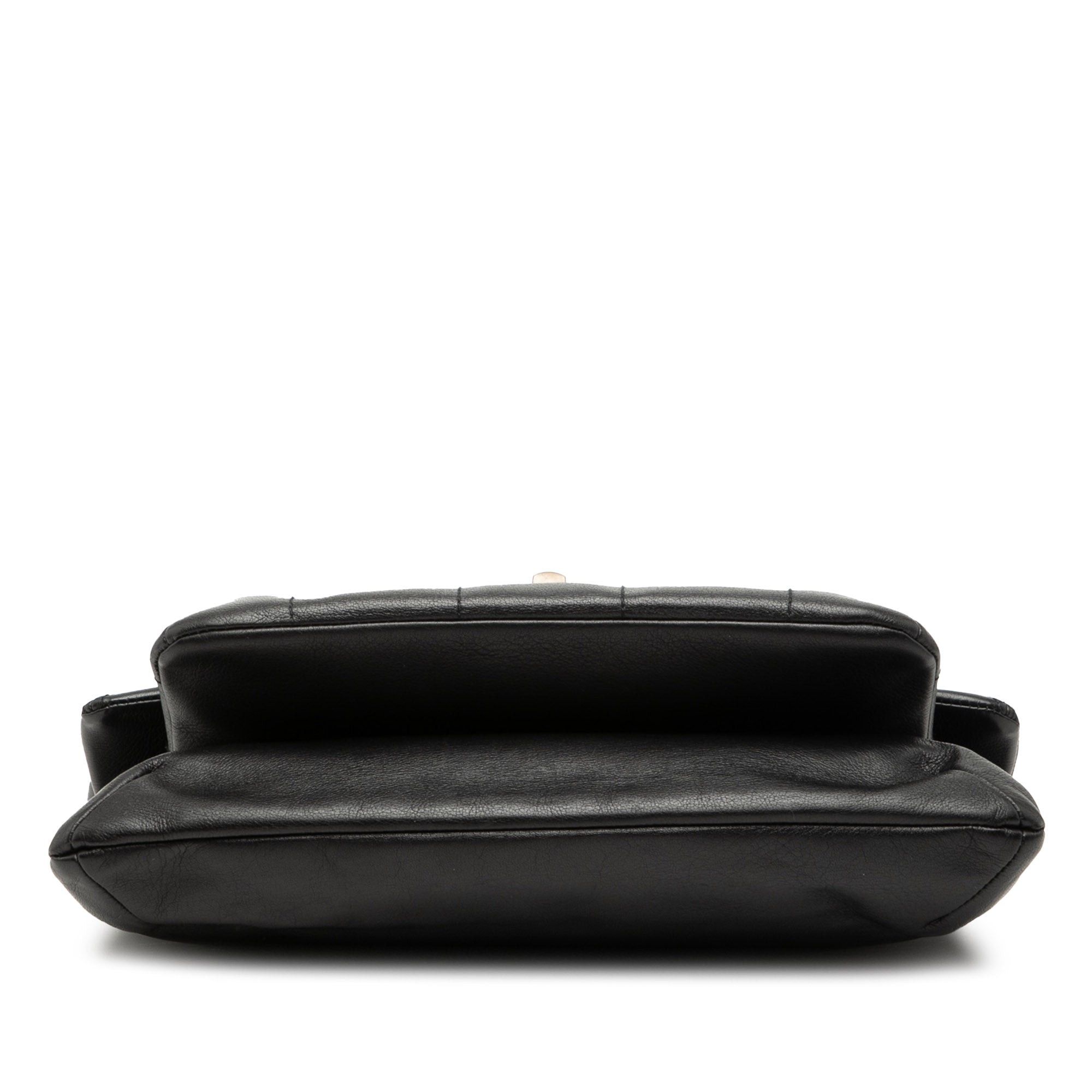 Chanel Chocolate Bar Lambskin Reissue 2.55 Shoulder Bag Size ONE SIZE - 3 Thumbnail