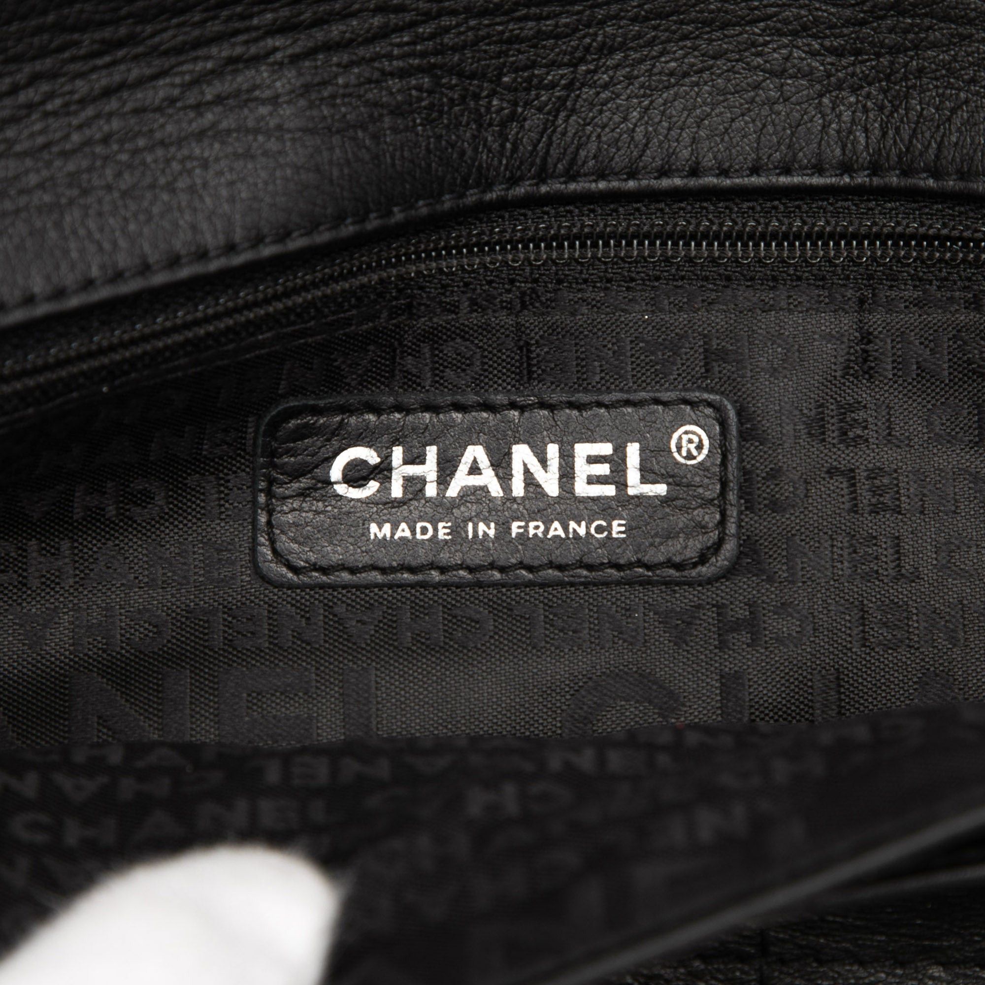 Chanel Chocolate Bar Lambskin Reissue 2.55 Shoulder Bag Size ONE SIZE - 5 Thumbnail