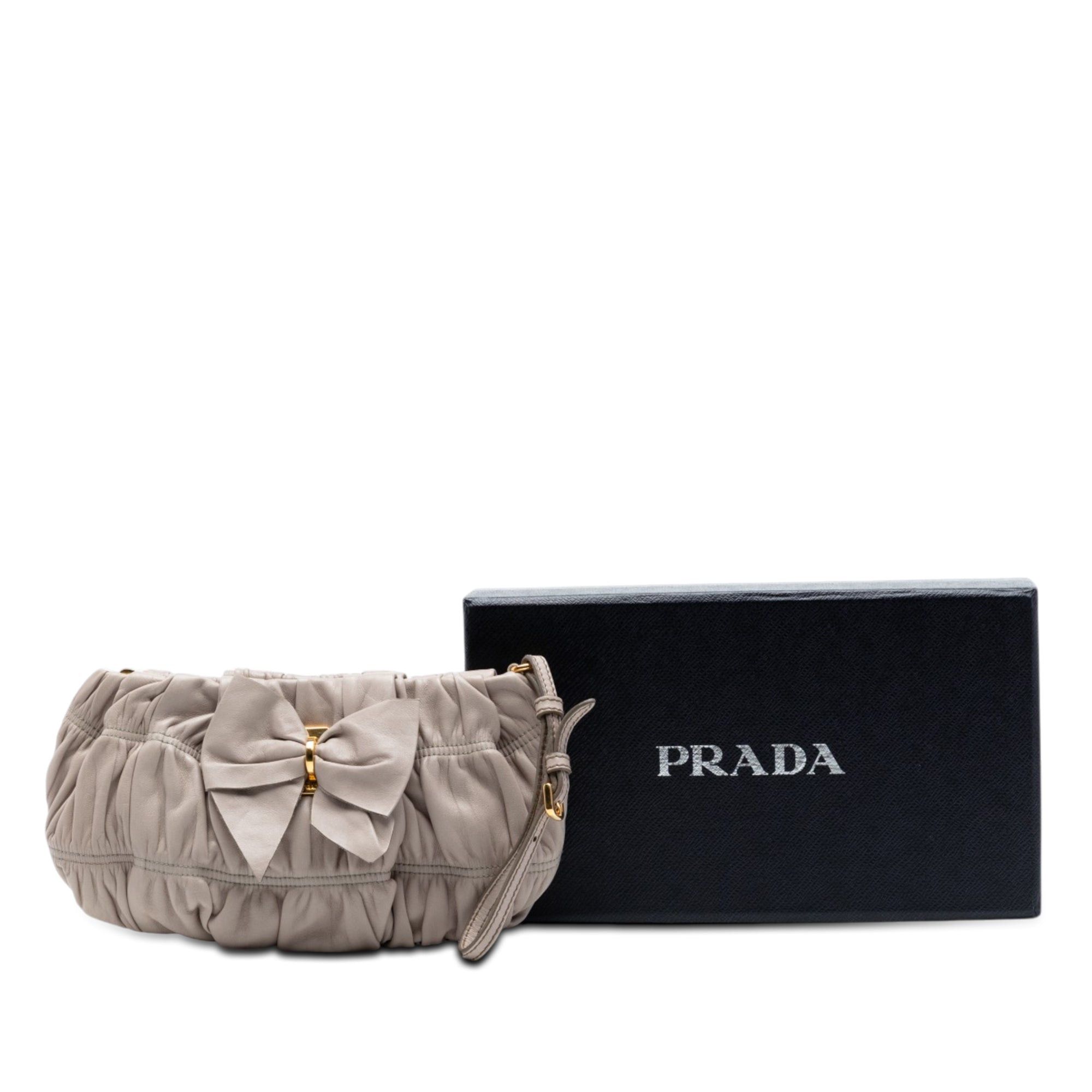 Prada Nappa Gaufre Bow Wristlet Clutch Size ONE SIZE - 7 Thumbnail
