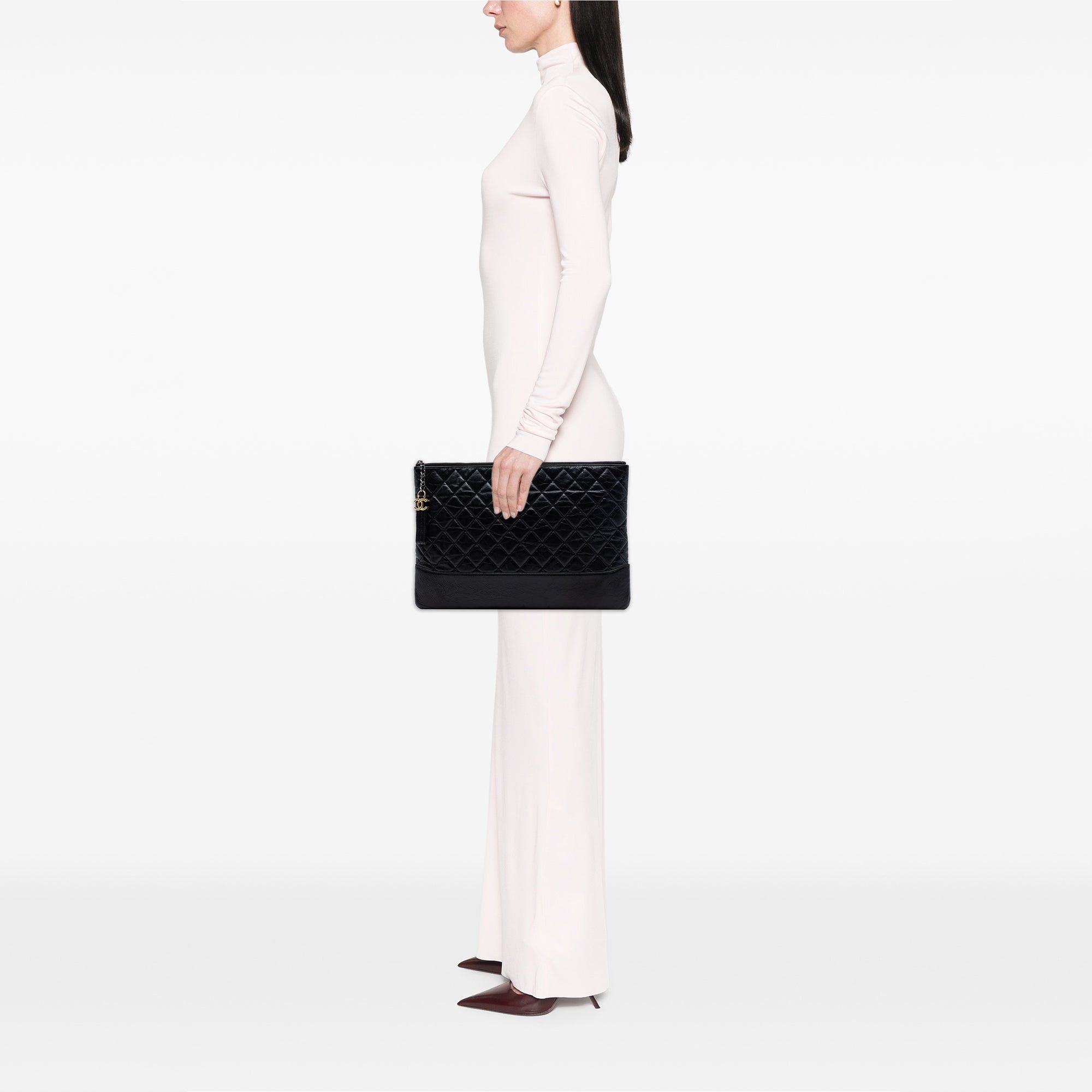 Chanel Large Aged Calfskin Gabrielle O Case Clutch Size ONE SIZE - 6 Thumbnail