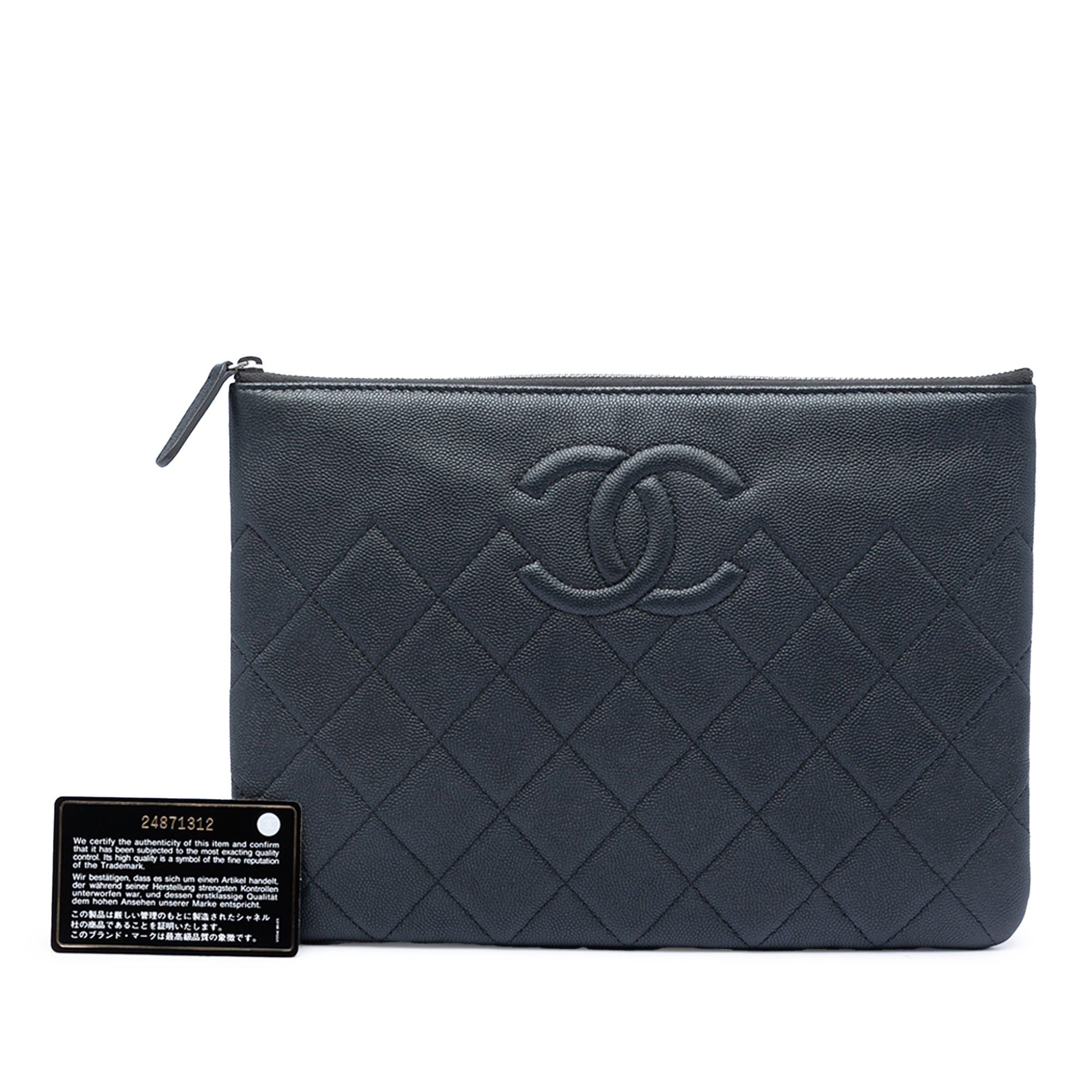 Chanel Medium CC Quilted Caviar O Case Clutch Size ONE SIZE - 8 Thumbnail