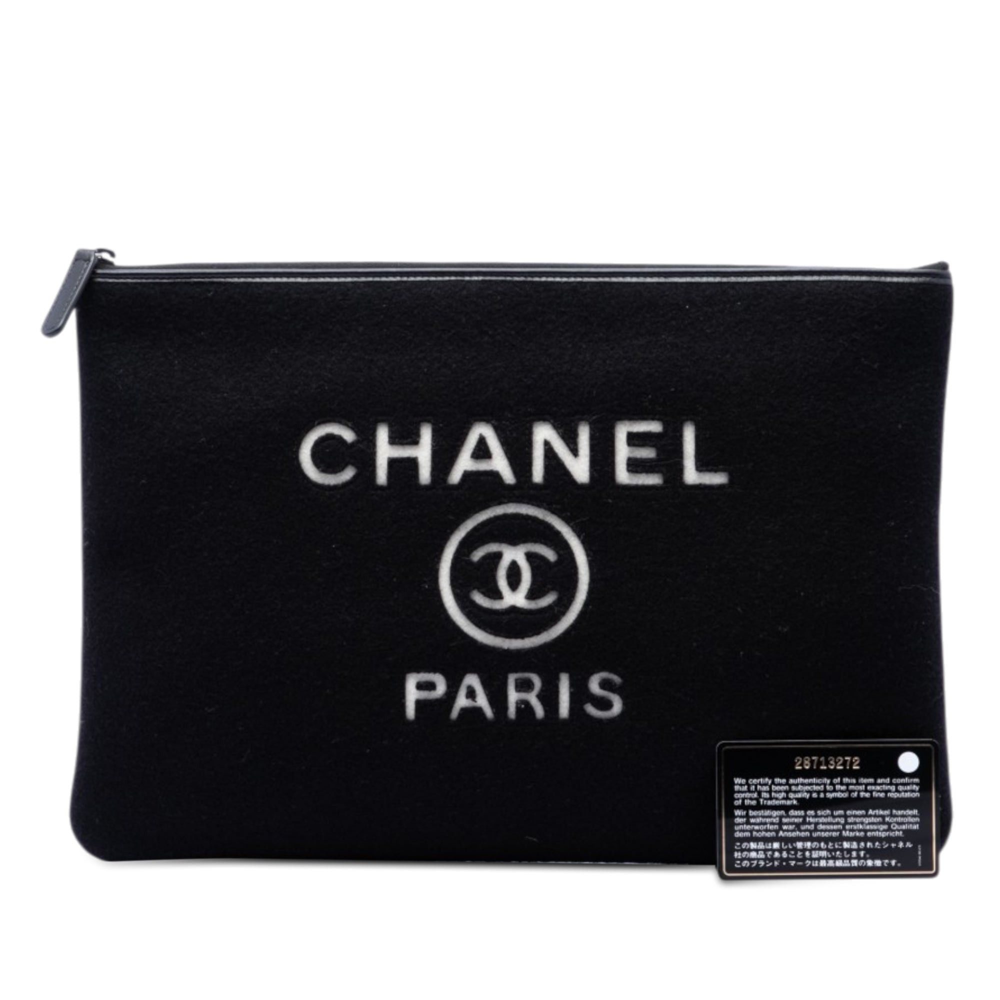 Chanel Large Wool Felt Deauville O Case Clutch Size ONE SIZE - 7 Thumbnail