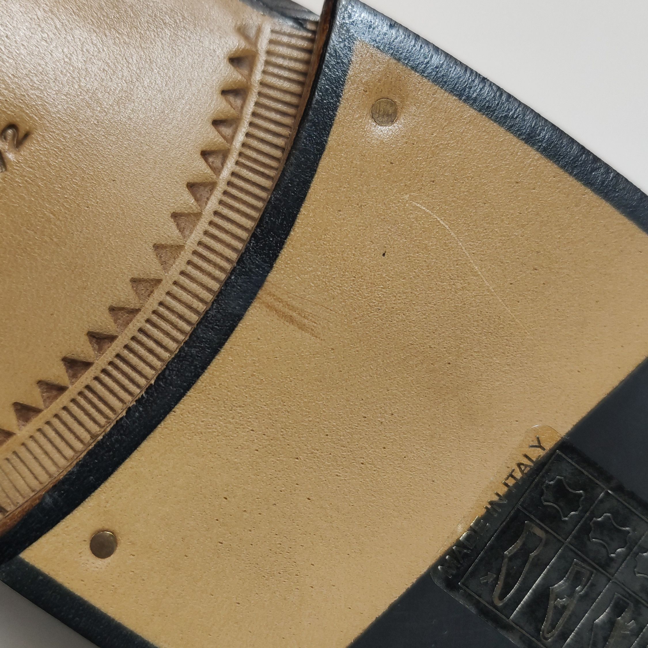 Gucci Gucci Men 6 Leather Size US 6 / EU 39 - 7 Thumbnail
