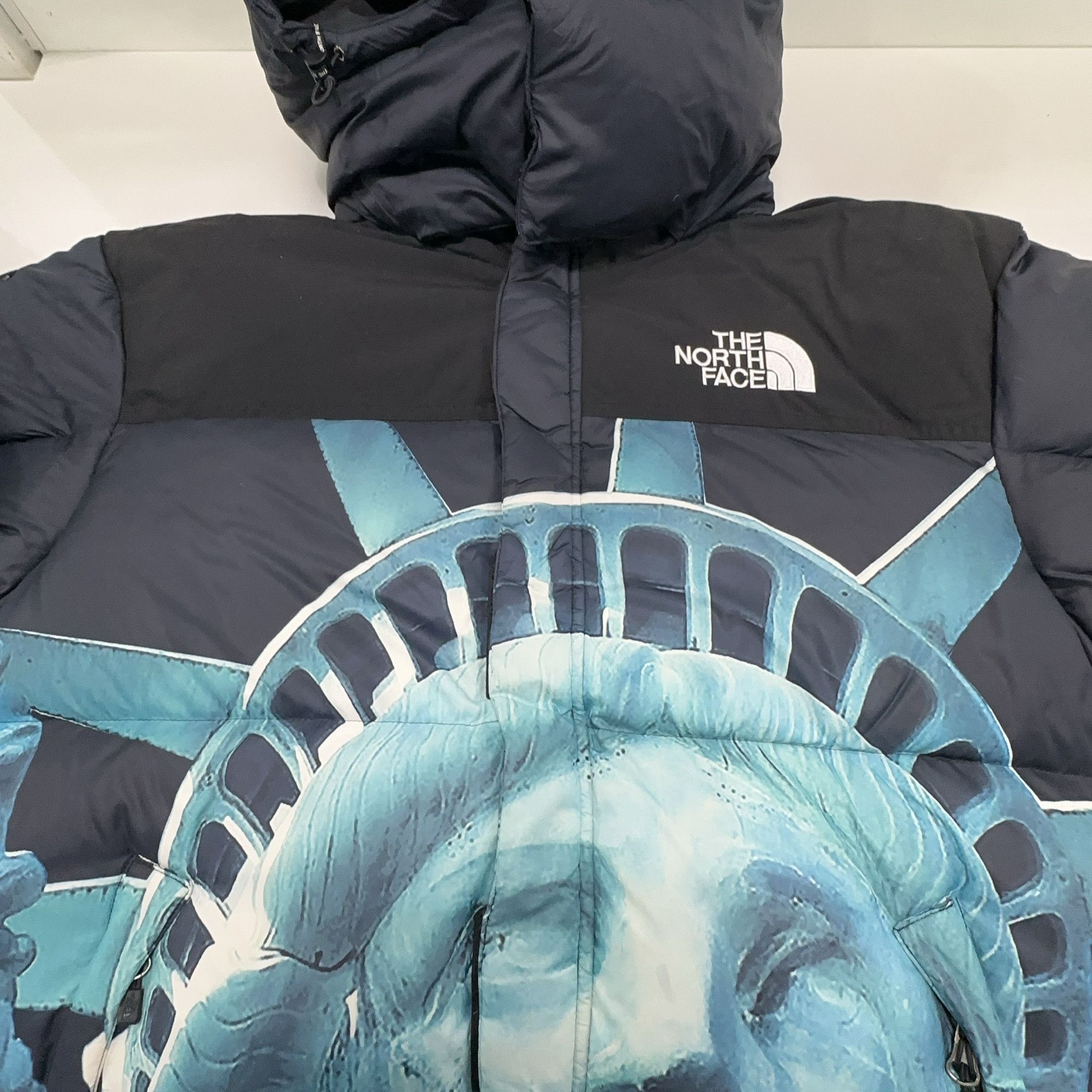 Supreme × The North Face Supreme x The North Face Statue of Liberty Baltoro Size M Size US M / EU 48-50 / 2 - 9 Thumbnail