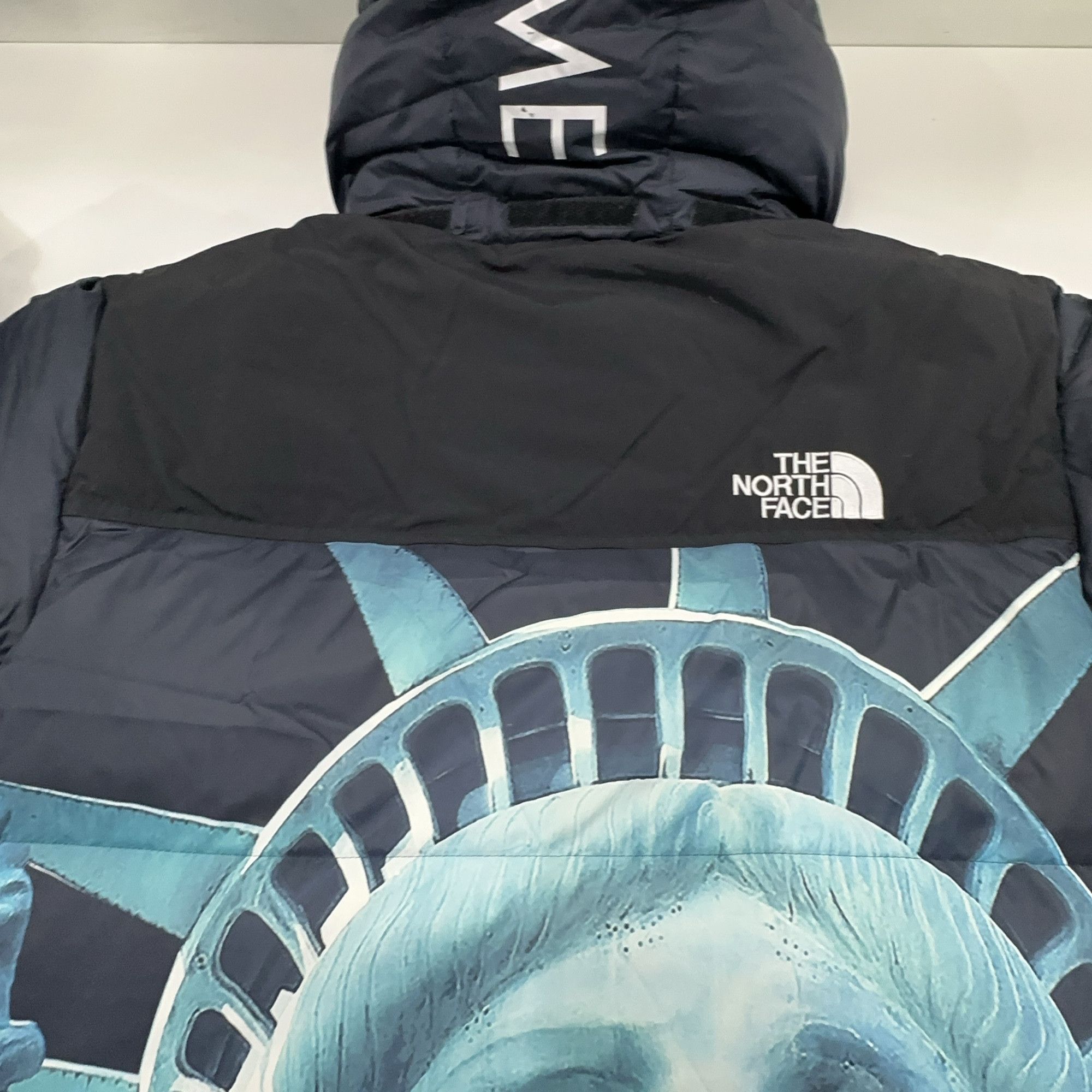 Supreme × The North Face Supreme x The North Face Statue of Liberty Baltoro Size M Size US M / EU 48-50 / 2 - 14 Thumbnail