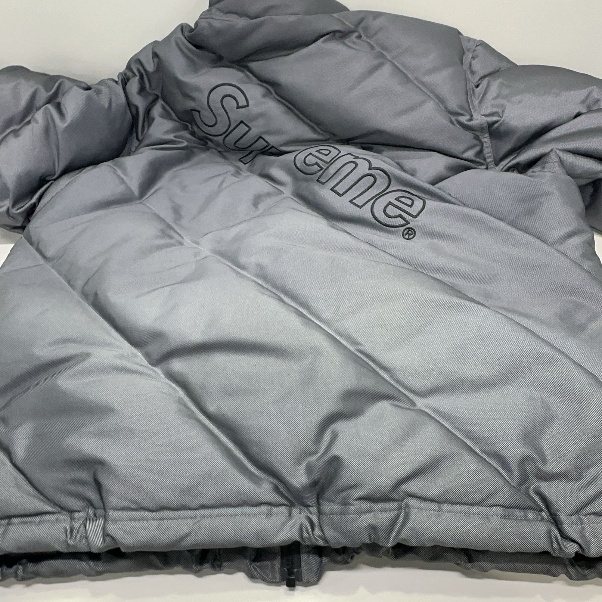Supreme Supreme Iridescent Puffy Jacket Size XL Size US XL / EU 56 / 4 - 12 Thumbnail