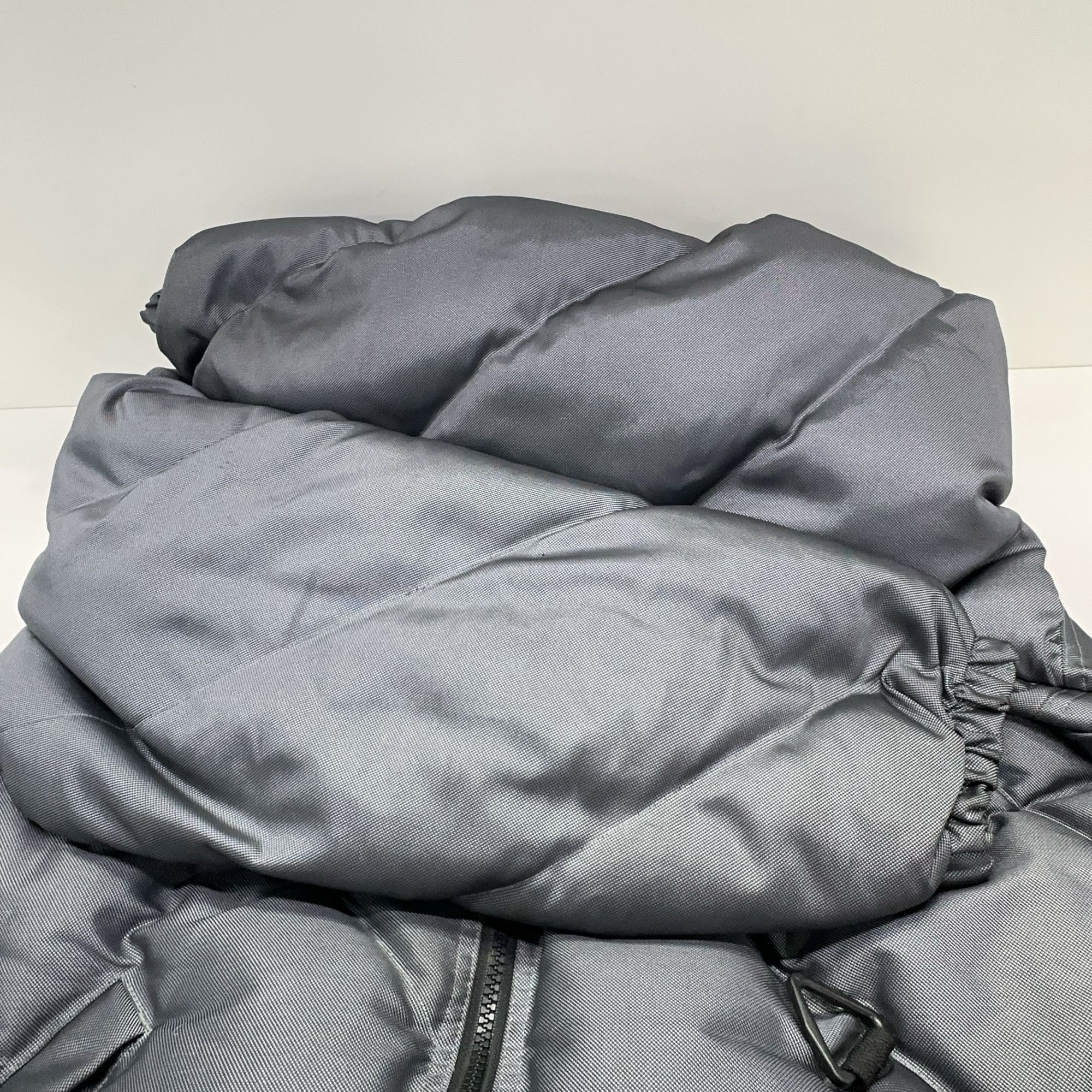 Supreme Supreme Iridescent Puffy Jacket Size XL Size US XL / EU 56 / 4 - 9 Thumbnail