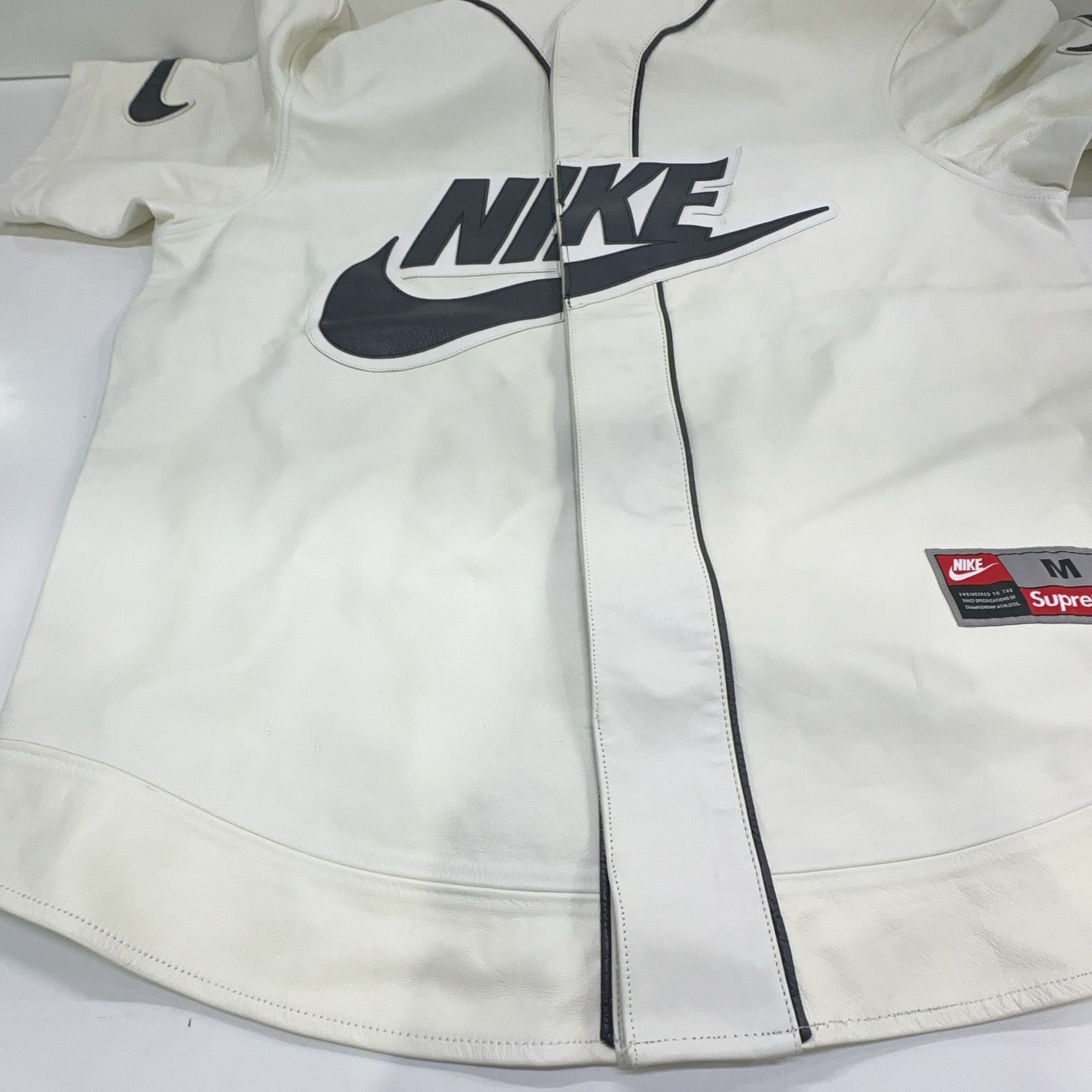 Supreme Supreme x Nike Leather Baseball Jersey Size M Size US M / EU 48-50 / 2 - 12 Thumbnail