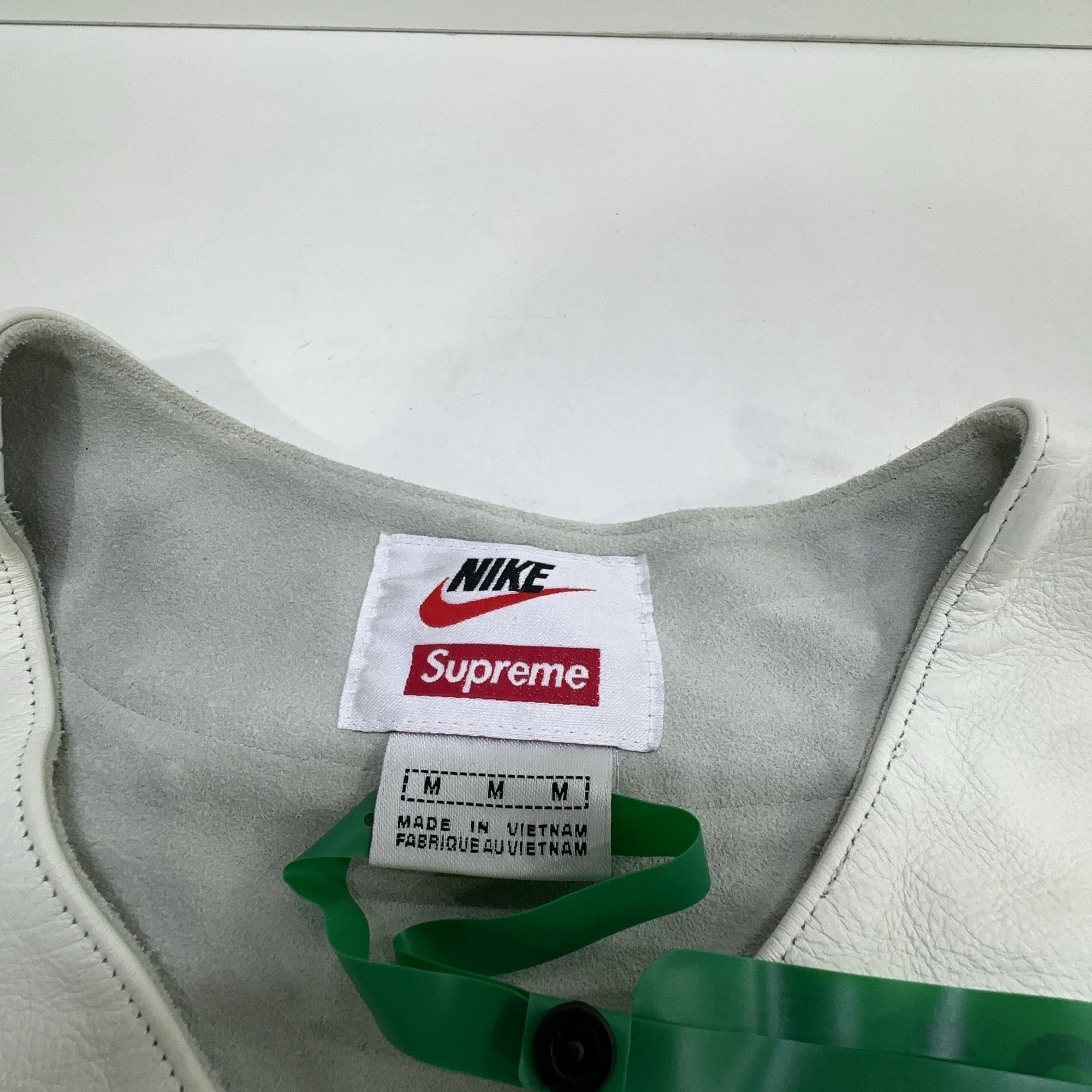 Supreme Supreme x Nike Leather Baseball Jersey Size M Size US M / EU 48-50 / 2 - 3 Thumbnail