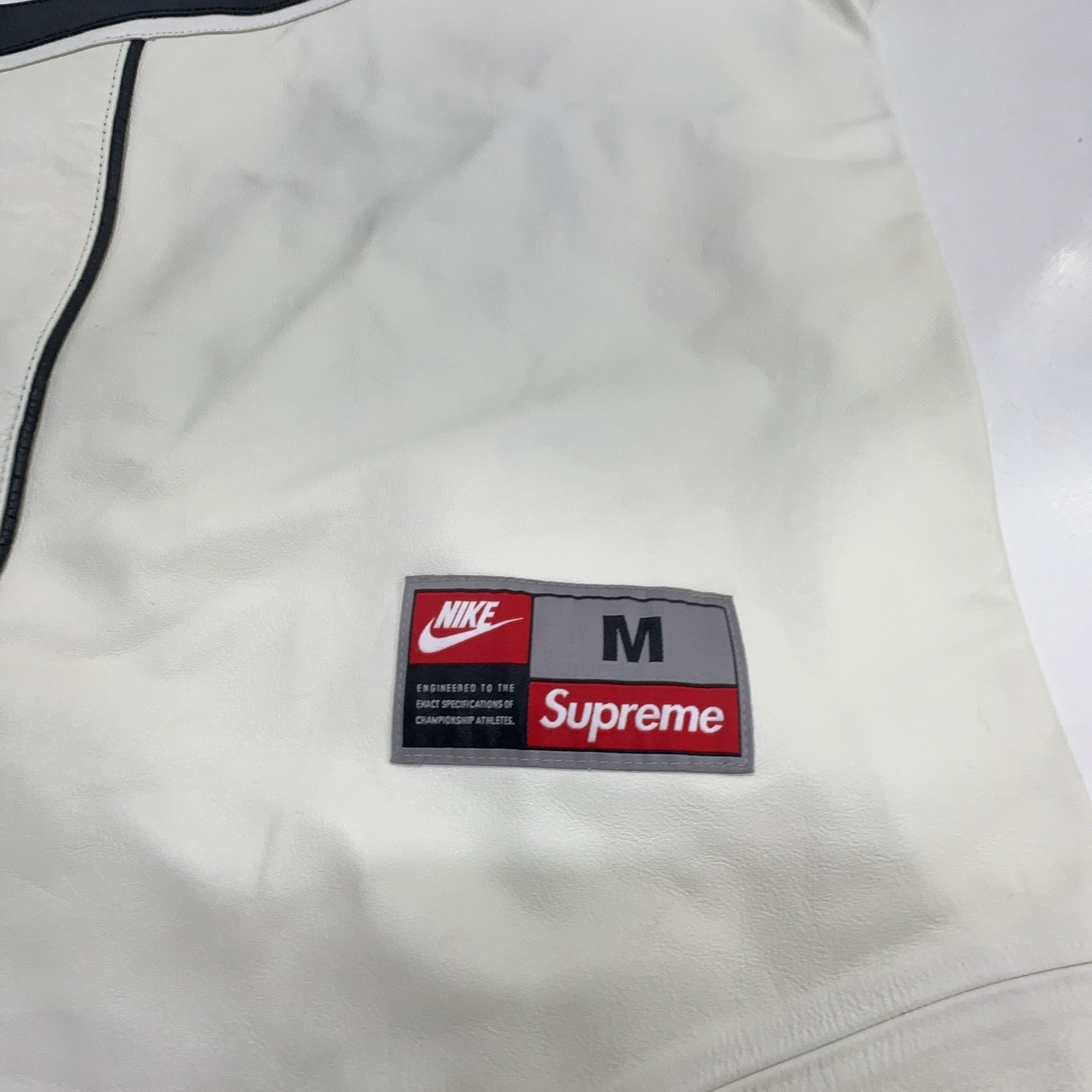 Supreme Supreme x Nike Leather Baseball Jersey Size M Size US M / EU 48-50 / 2 - 4 Thumbnail