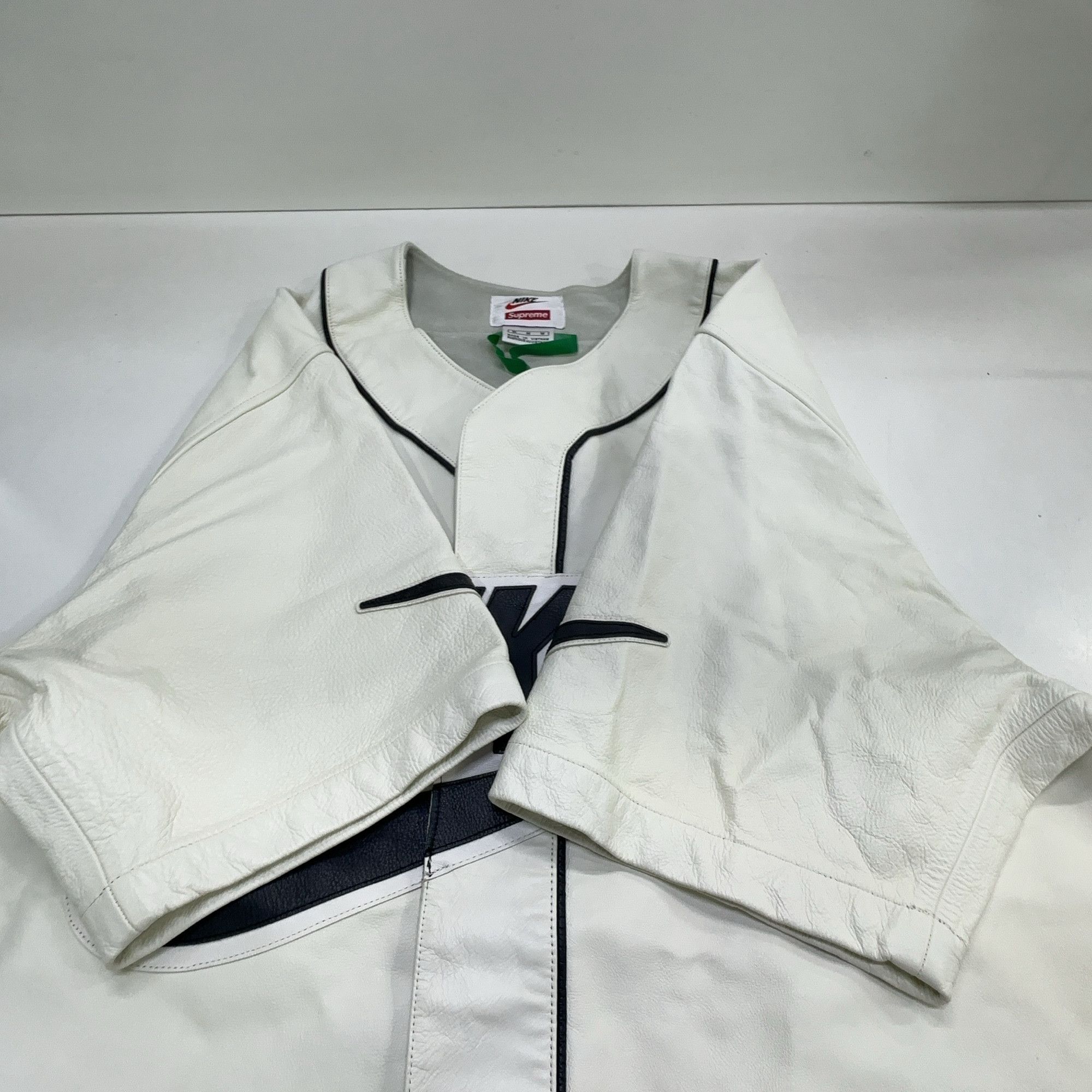 Supreme Supreme x Nike Leather Baseball Jersey Size M Size US M / EU 48-50 / 2 - 9 Thumbnail