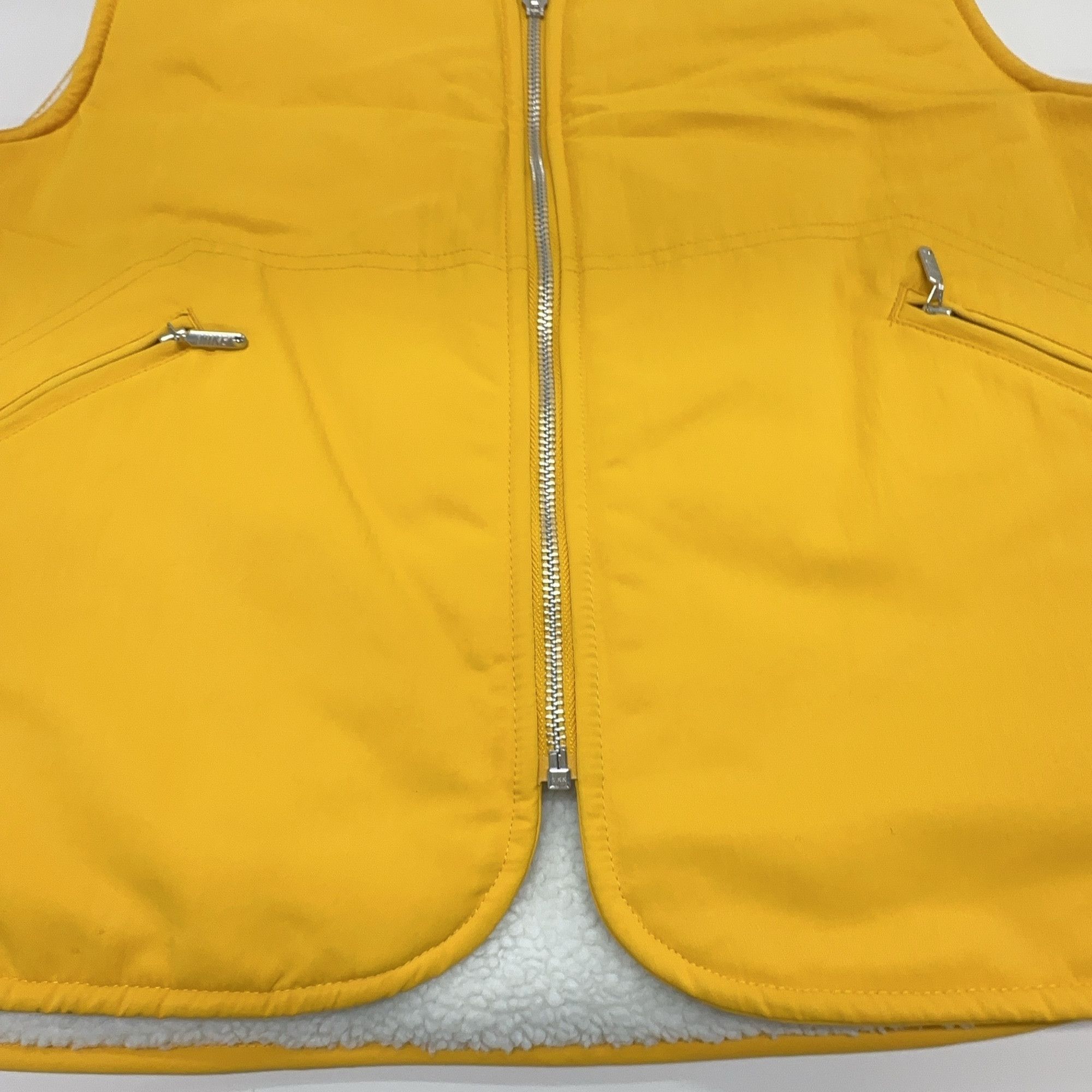Supreme Supreme x Nike Reversible Sherpa Vest Size M Size US M / EU 48-50 / 2 - 14 Thumbnail