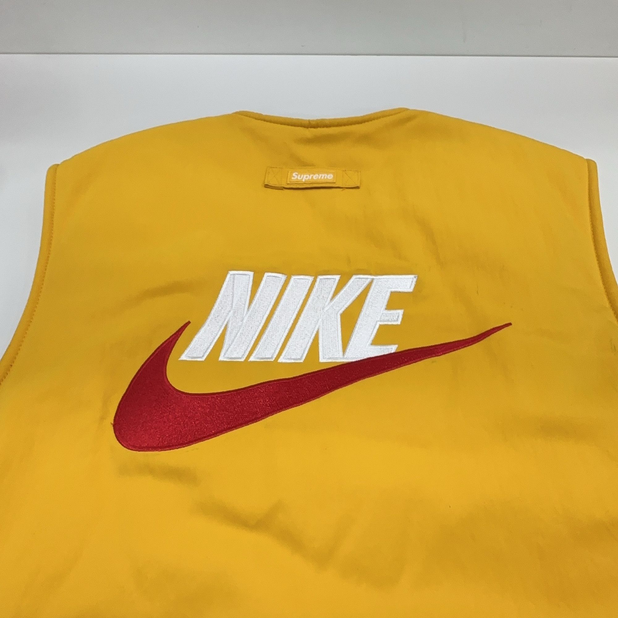 Supreme Supreme x Nike Reversible Sherpa Vest Size M Size US M / EU 48-50 / 2 - 15 Thumbnail