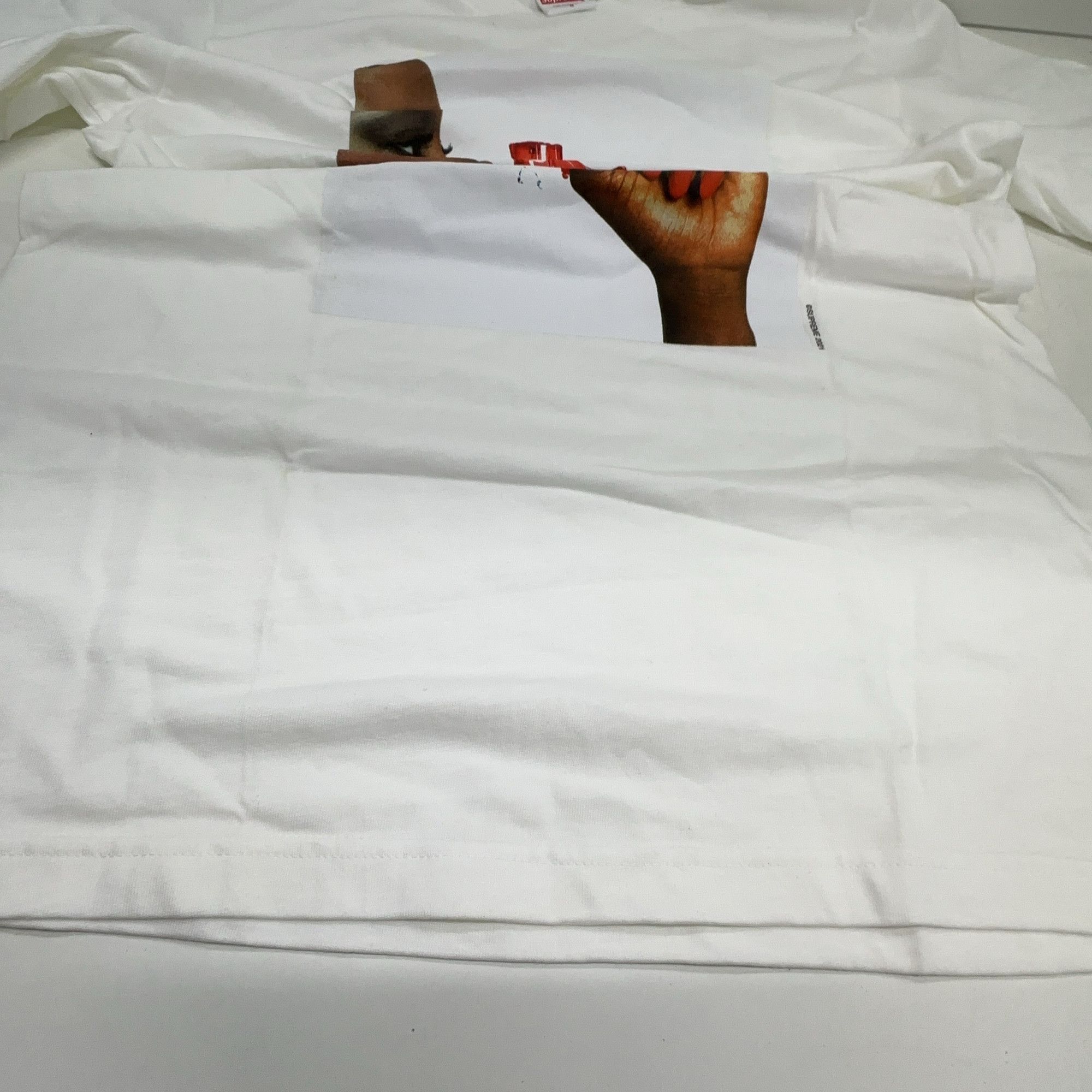 Supreme Supreme Water Pistol Graphic T-Shirt Size S Size US S / EU 44-46 / 1 - 6 Thumbnail