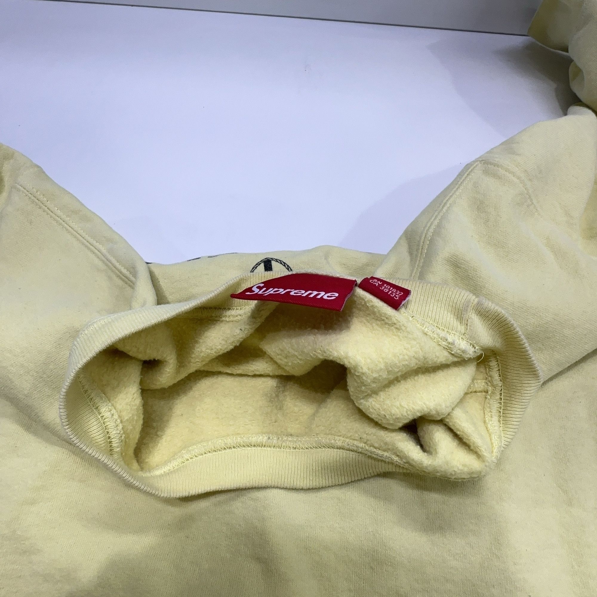 Supreme Supreme Logo Sweatshirt Size L Size US L / EU 52-54 / 3 - 6 Thumbnail