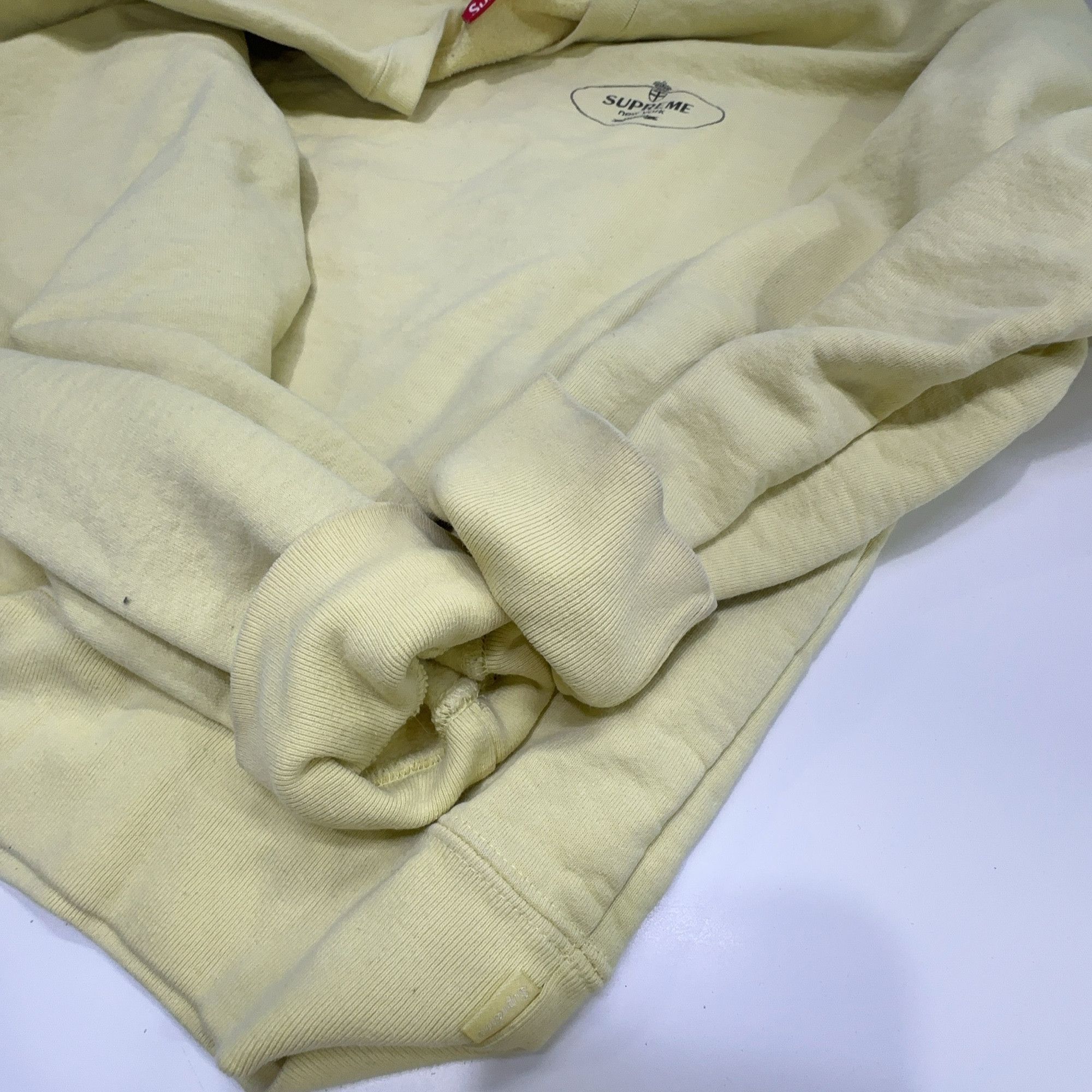 Supreme Supreme Logo Sweatshirt Size L Size US L / EU 52-54 / 3 - 13 Thumbnail
