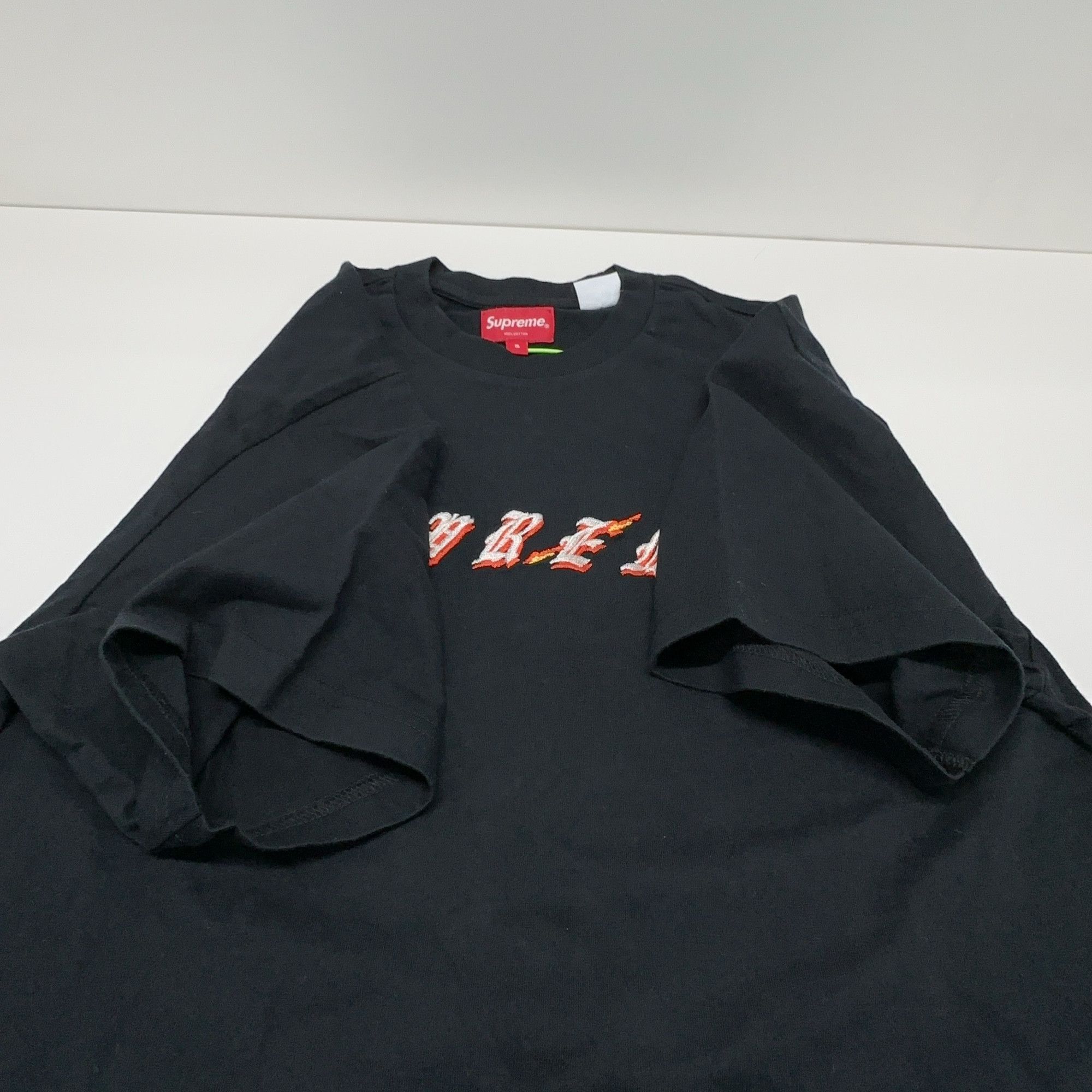Supreme Supreme Flames T-Shirt Size S Size US S / EU 44-46 / 1 - 7 Thumbnail