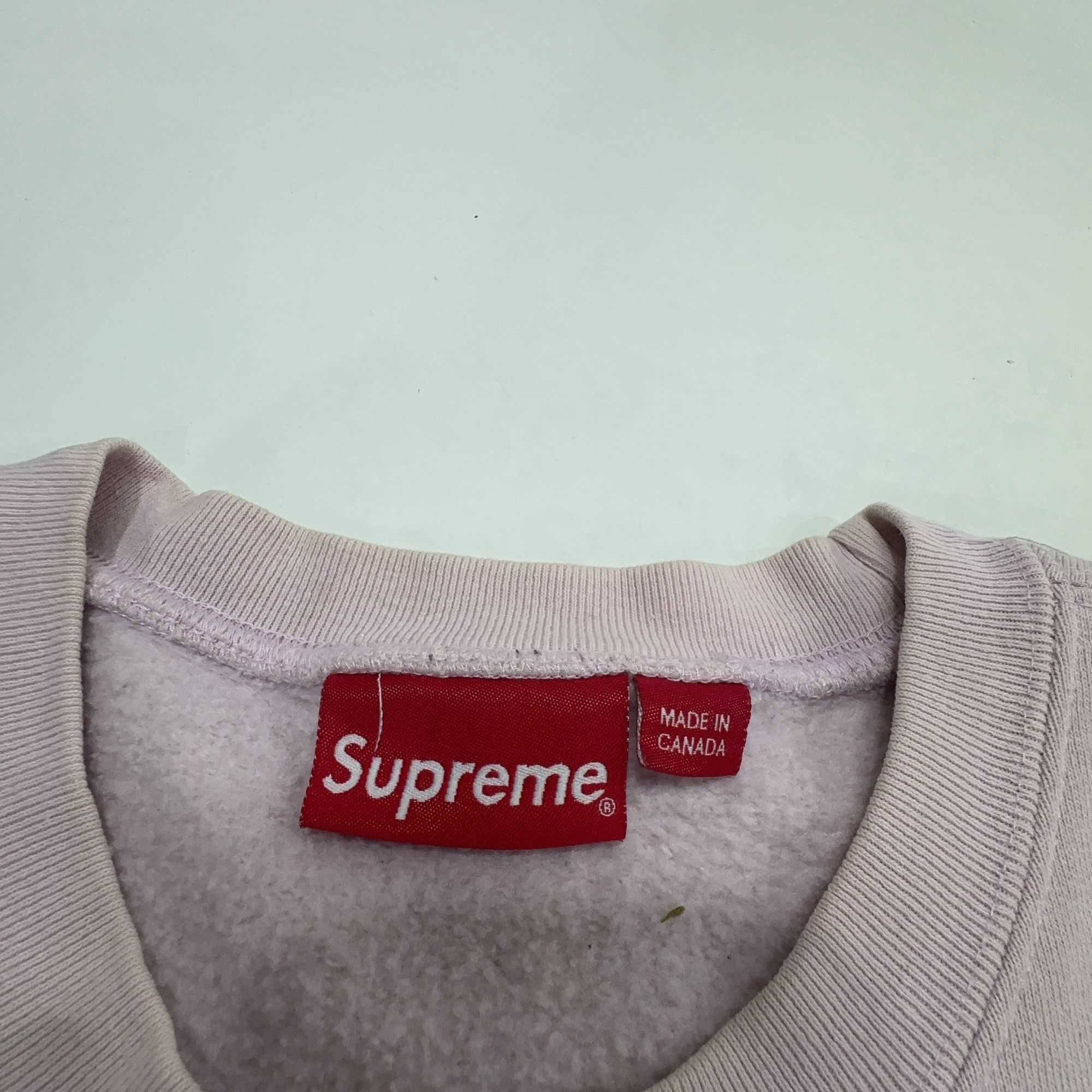 Supreme Supreme Small Box Logo Crewneck Size L Size US L / EU 52-54 / 3 - 4 Thumbnail