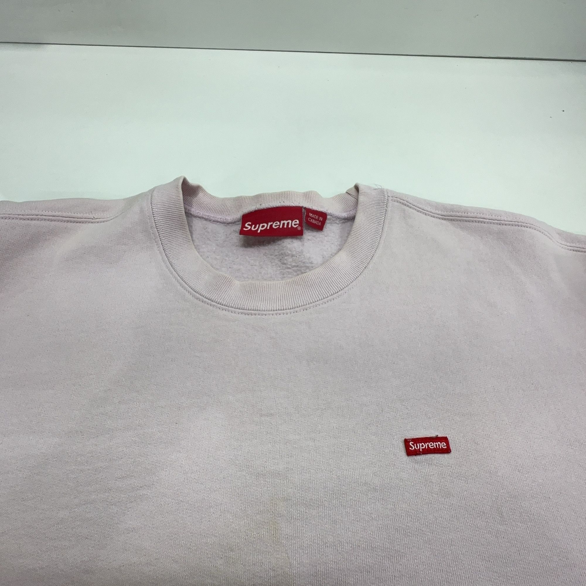 Supreme Supreme Small Box Logo Crewneck Size L Size US L / EU 52-54 / 3 - 7 Thumbnail