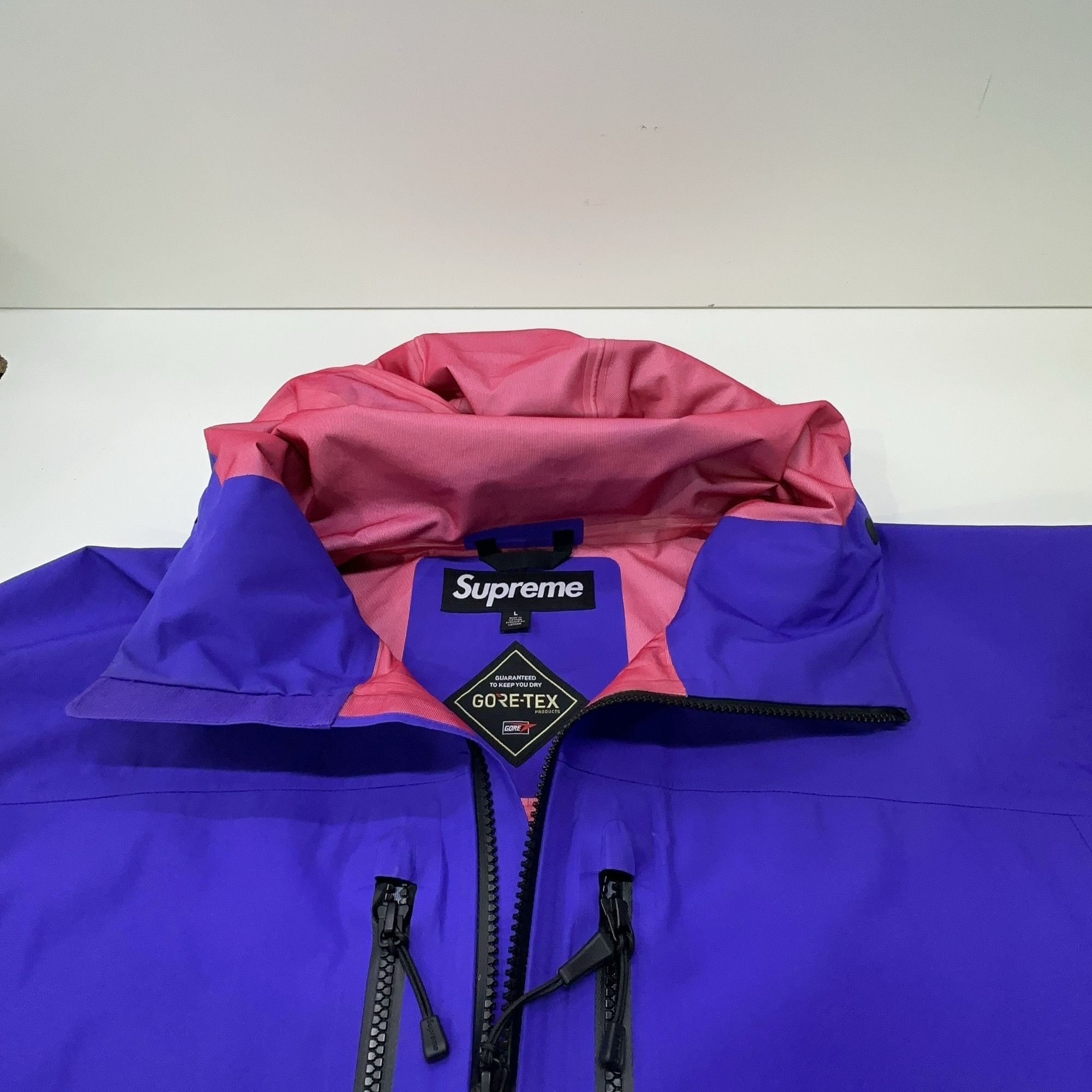 Supreme Supreme GORE-TEX Taped Seam Shell Jacket Size L Size US L / EU 52-54 / 3 - 7 Thumbnail