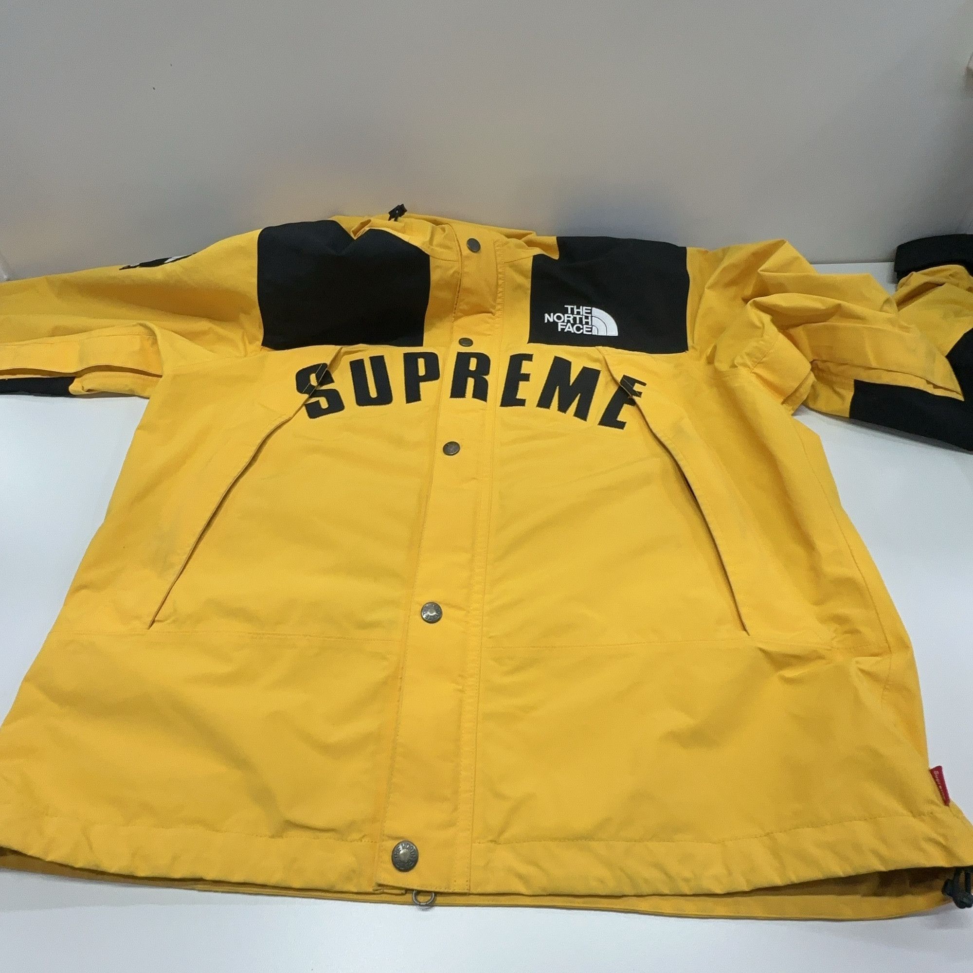 Supreme Supreme x The North Face Arc Logo Mountain Parka Size M Size US M / EU 48-50 / 2 - 12 Thumbnail