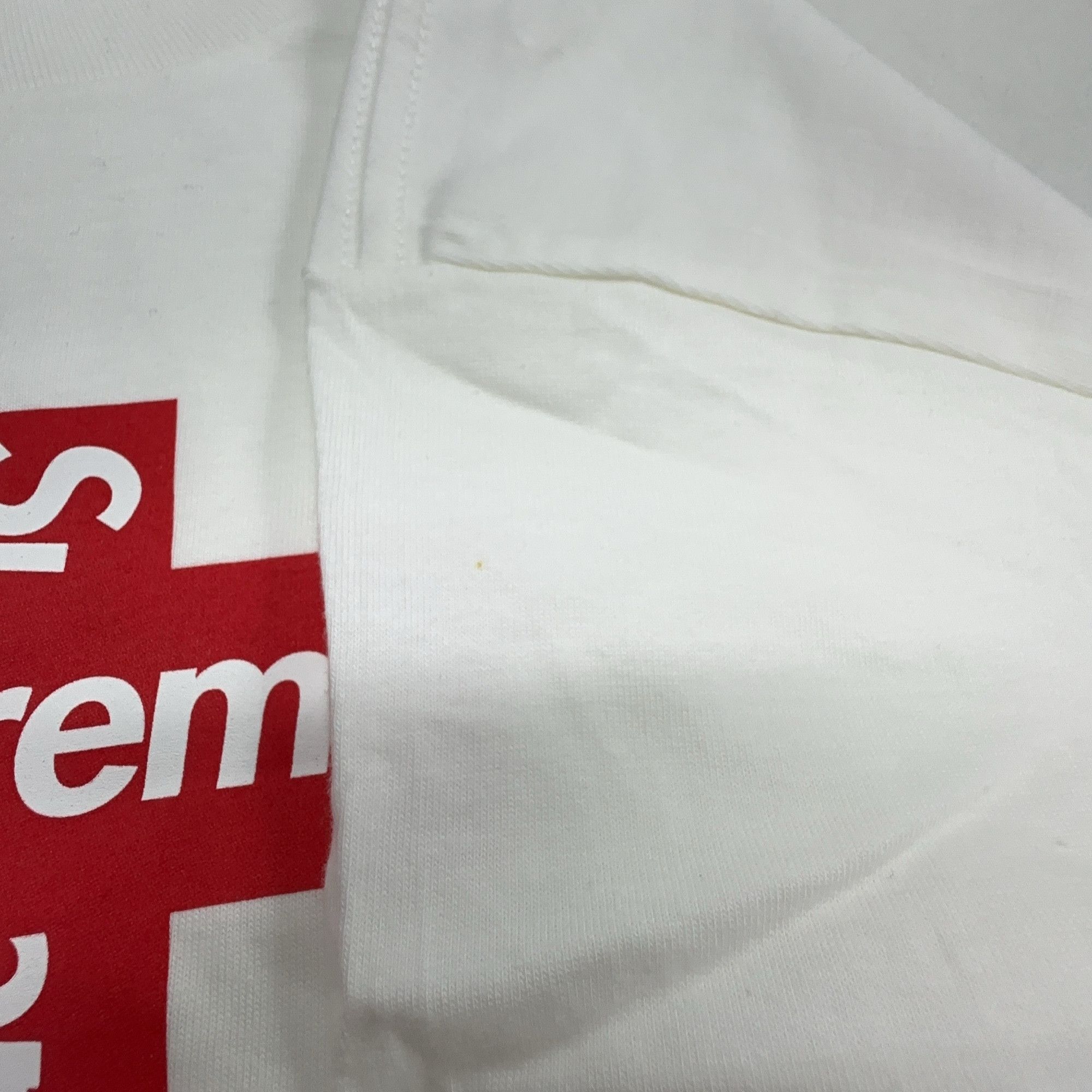 Supreme Supreme Cross Box Logo Tee White Size M Size US M / EU 48-50 / 2 - 7 Thumbnail
