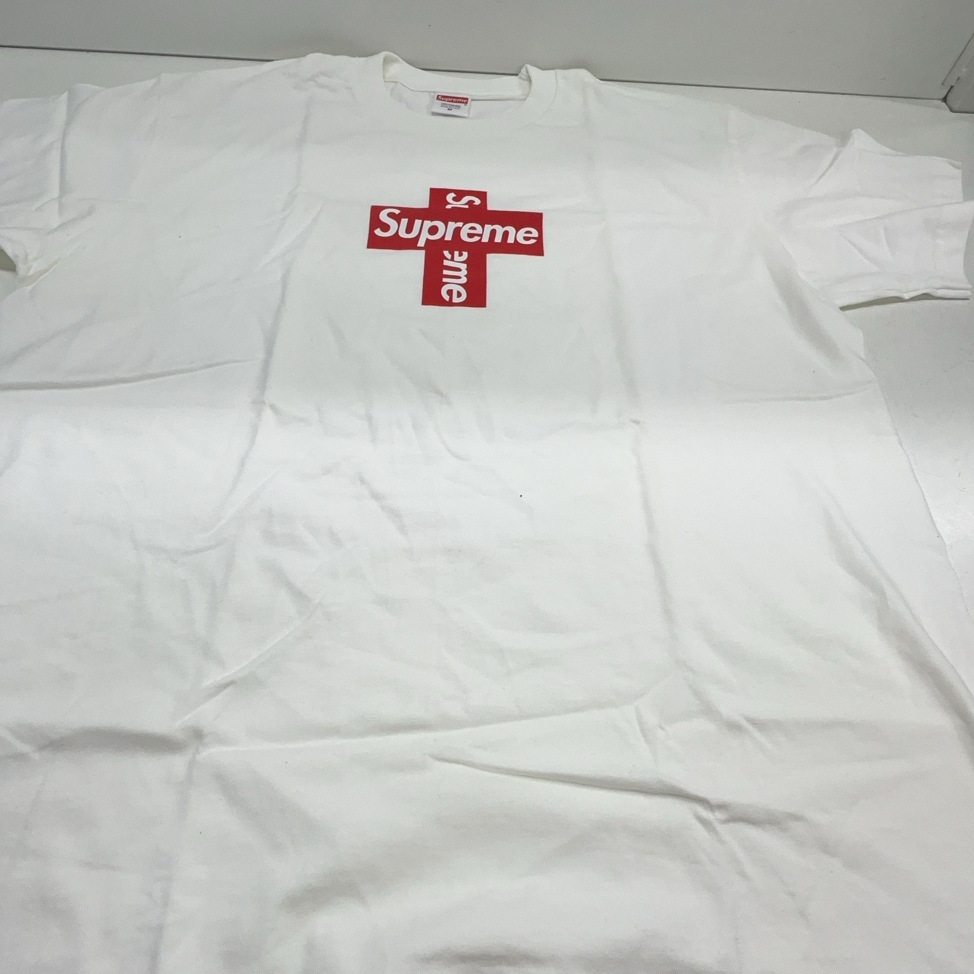 Supreme Supreme Cross Box Logo Tee White Size M Size US M / EU 48-50 / 2 - 6 Thumbnail