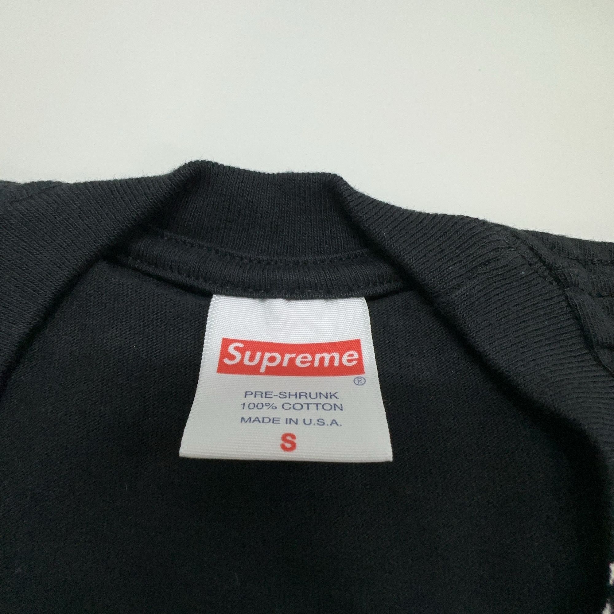 Supreme Supreme Respected Graphic T-Shirt Size S Size US S / EU 44-46 / 1 - 3 Thumbnail