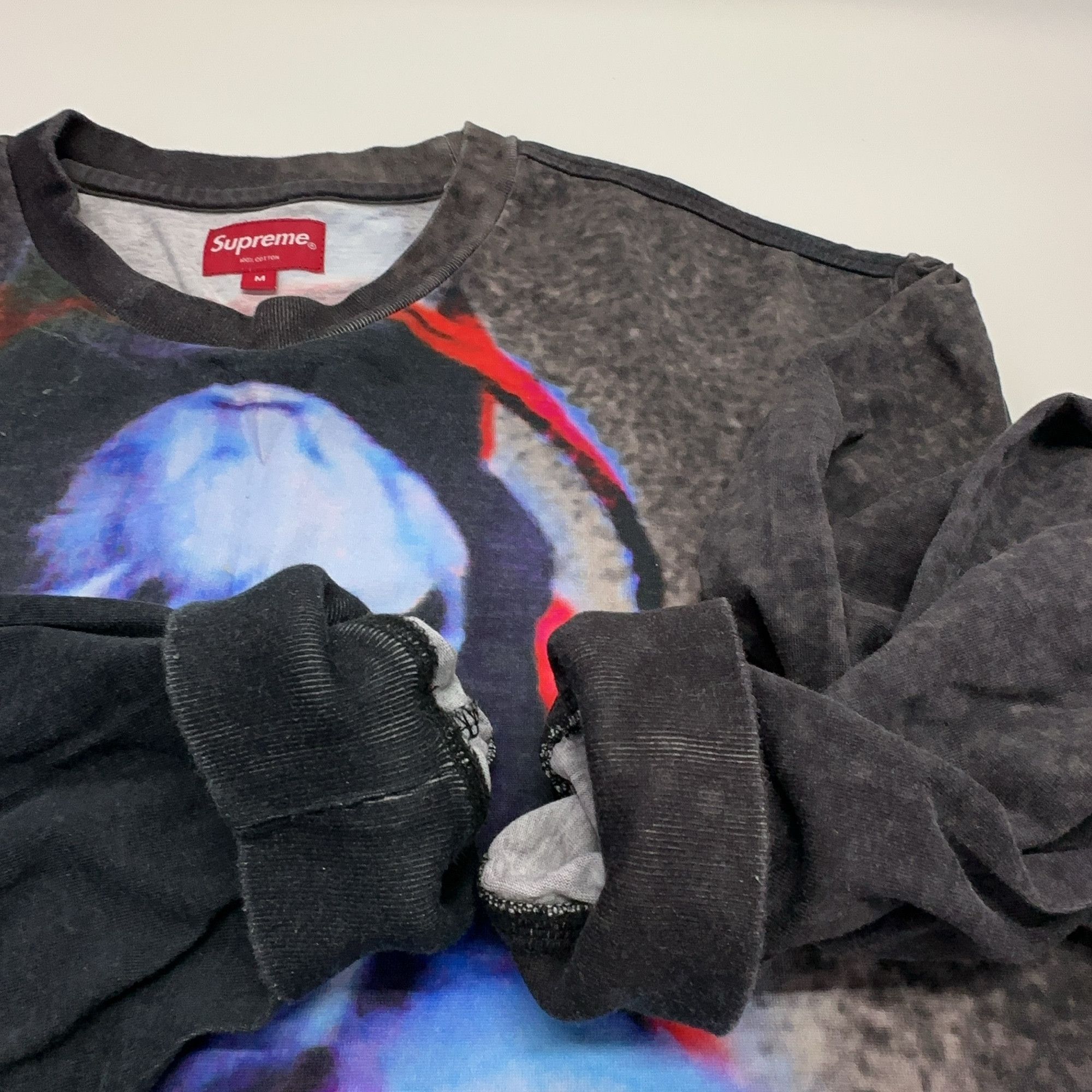 Supreme Supreme Blur Graphic Long Sleeve T-Shirt Size M Size US M / EU 48-50 / 2 - 9 Thumbnail