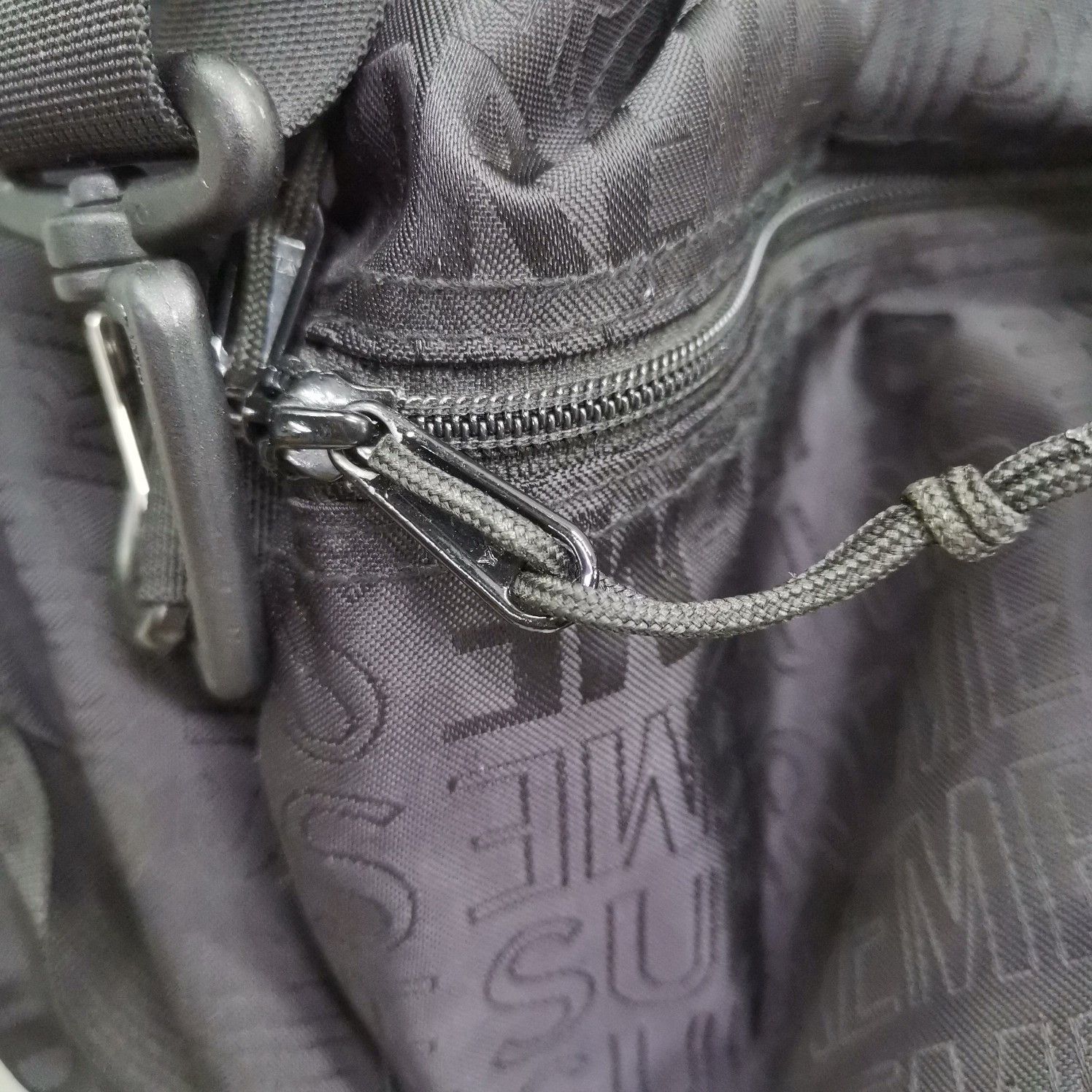Supreme Supreme SS19 Logo Duffle Bag Black Size ONE SIZE - 7 Thumbnail