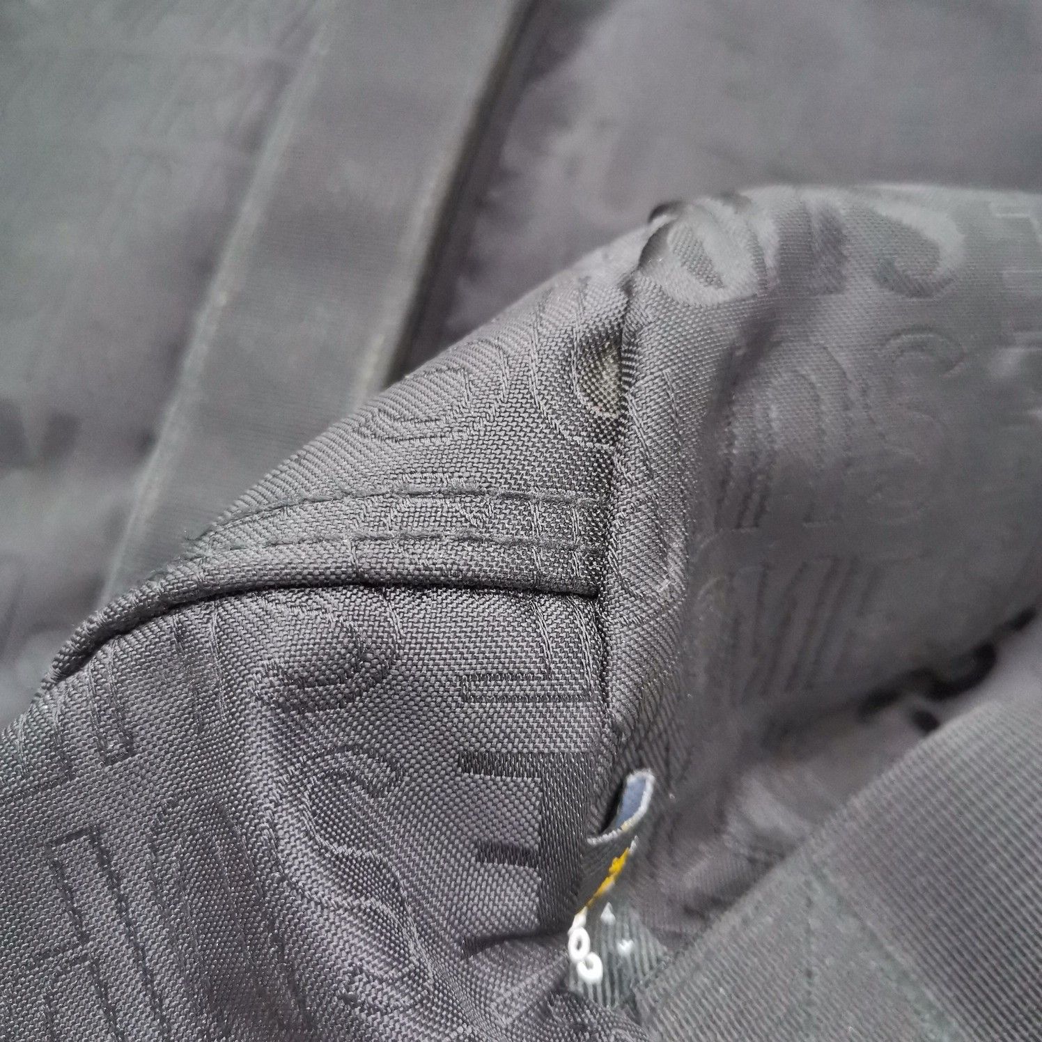 Supreme Supreme SS19 Logo Duffle Bag Black Size ONE SIZE - 4 Thumbnail