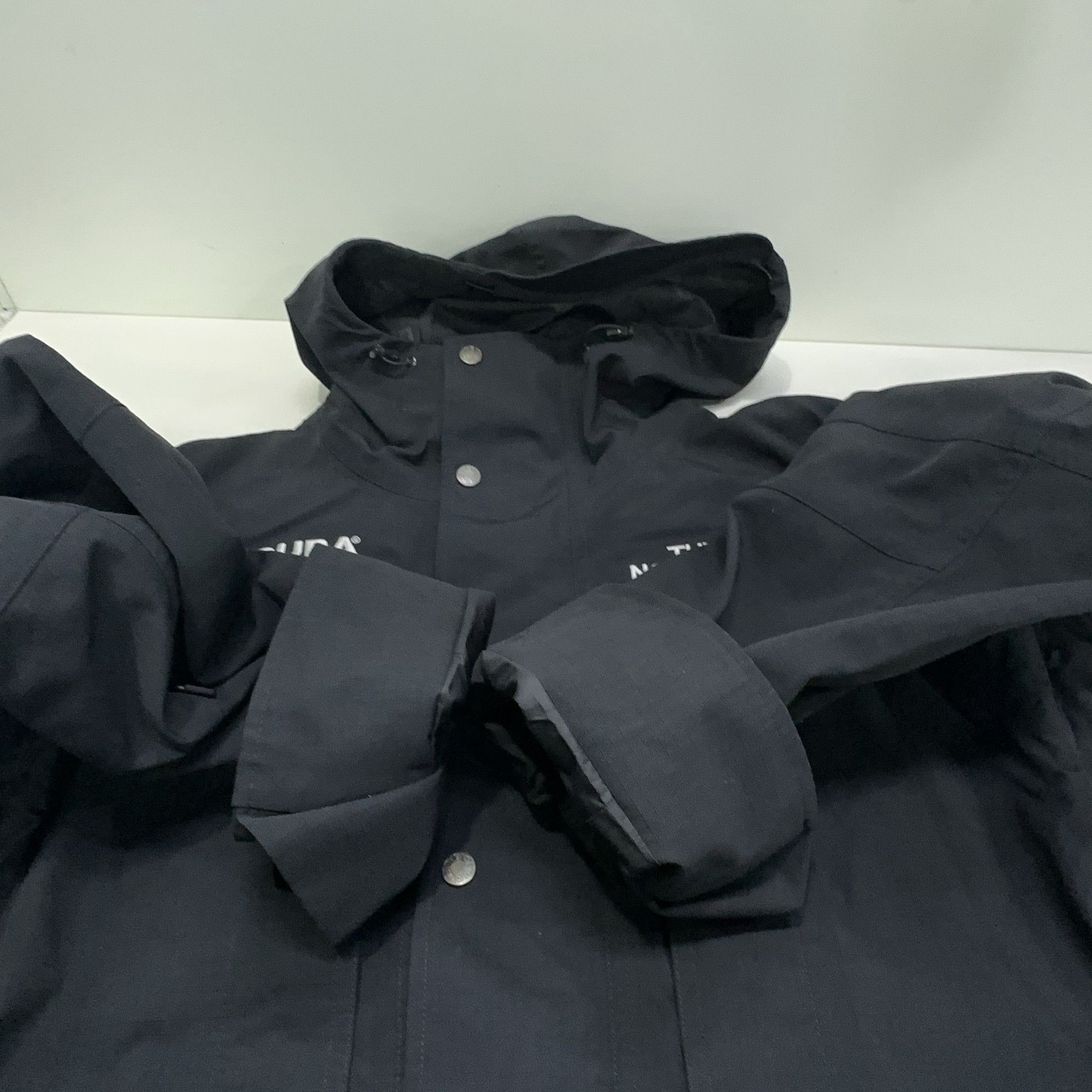 Supreme Supreme x The North Face Gore-Tex Shell Jacket Size M Size US M / EU 48-50 / 2 - 9 Thumbnail