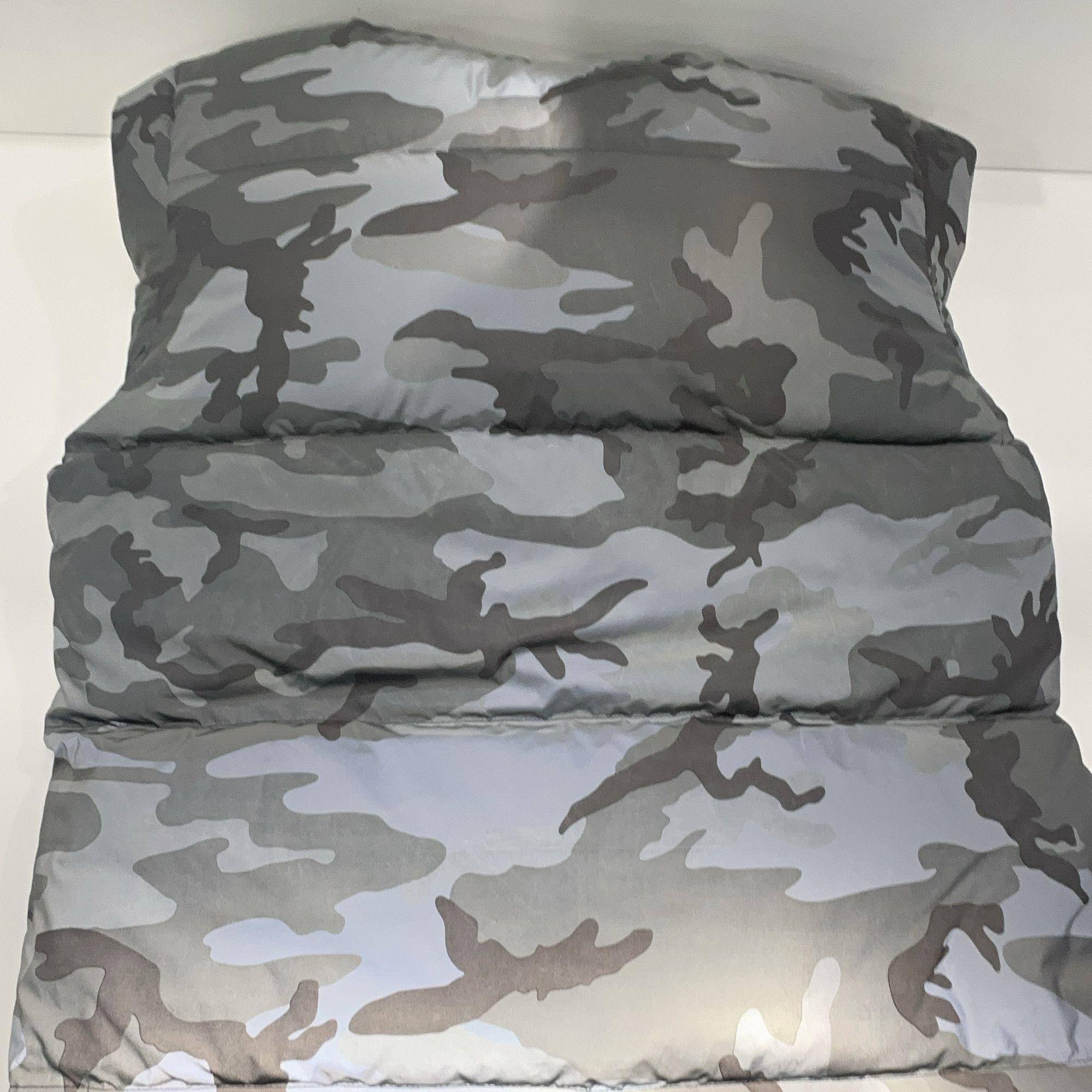 Supreme Supreme Reflective Camo Down Jacket Size L Size US L / EU 52-54 / 3 - 12 Thumbnail
