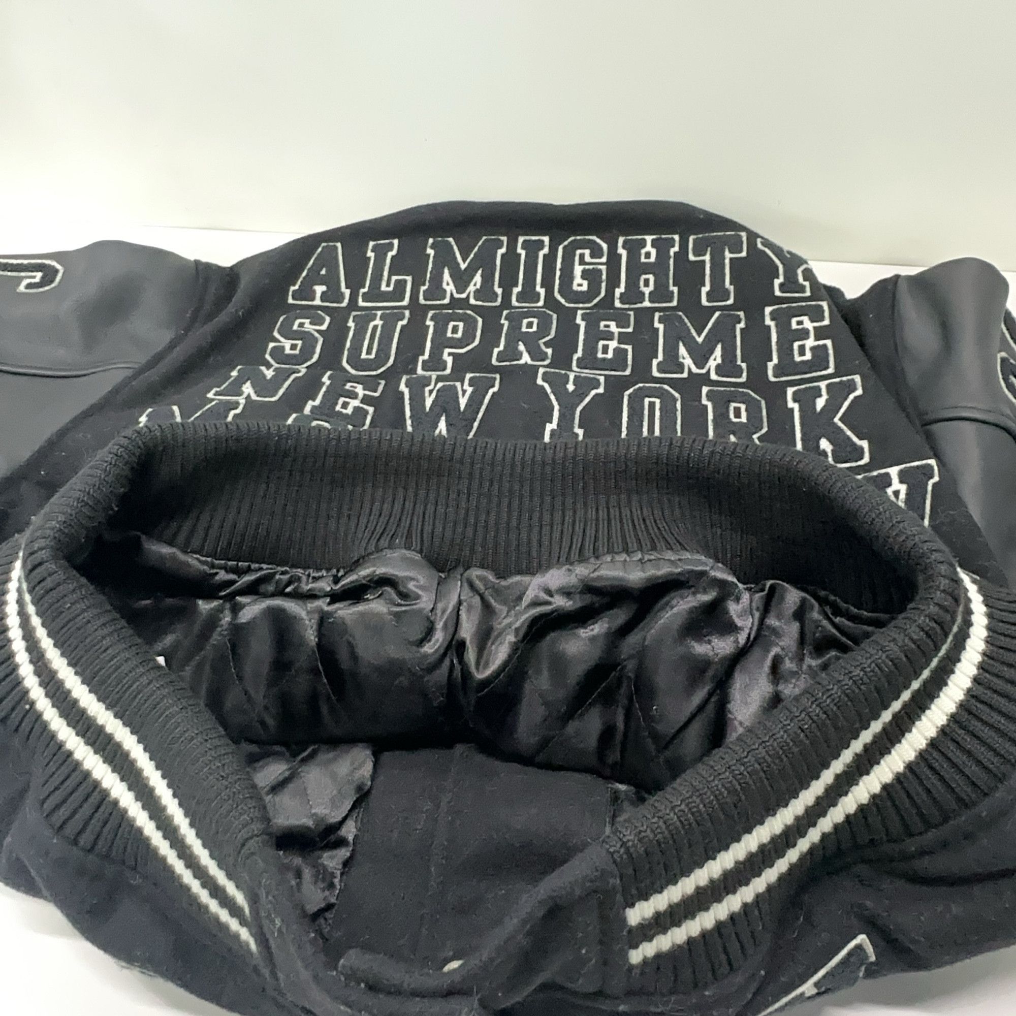 Supreme Supreme Praises Varsity Jacket Size M Size US M / EU 48-50 / 2 - 11 Thumbnail