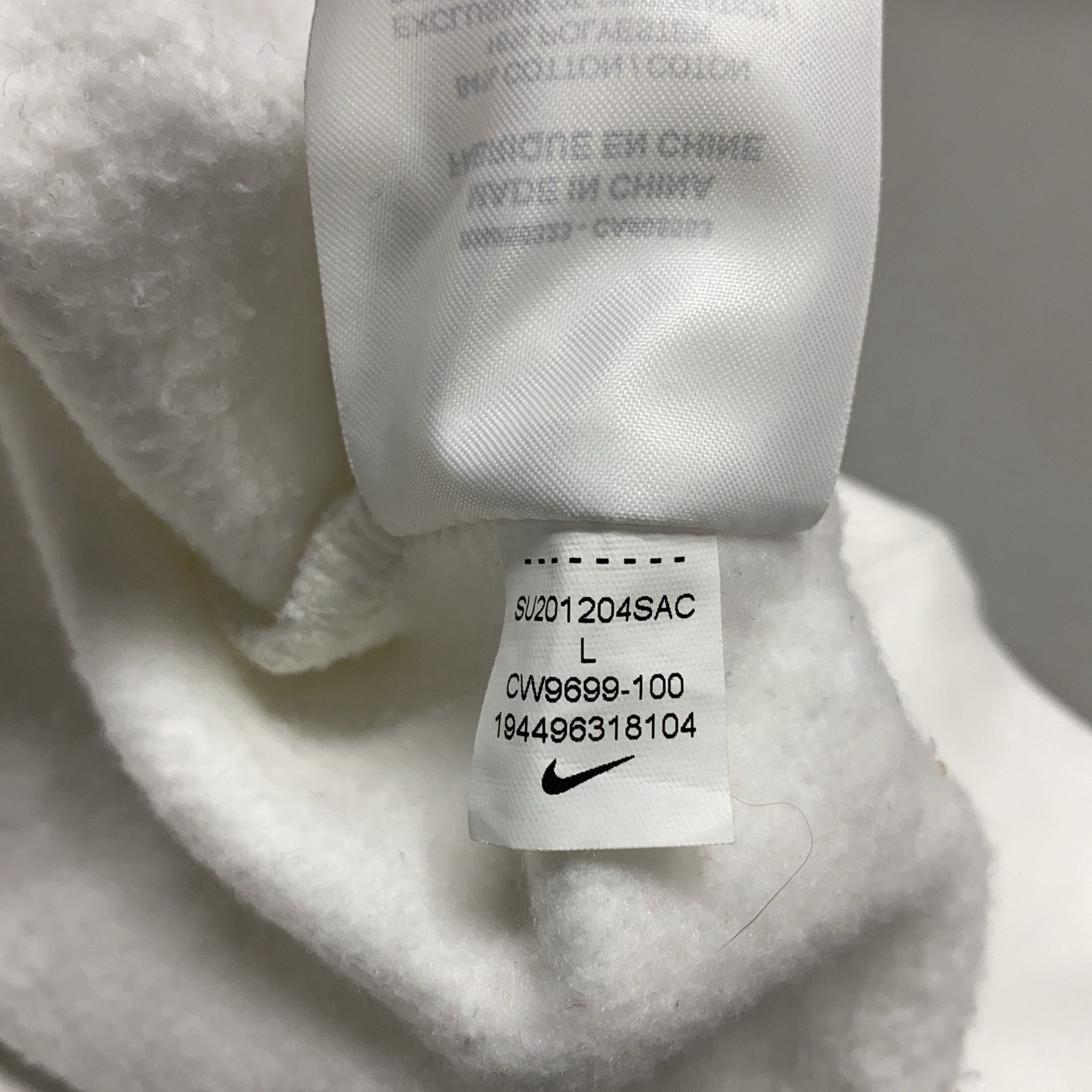 Supreme Supreme x Nike Jewel Crewneck Size L Size US L / EU 52-54 / 3 - 3 Thumbnail