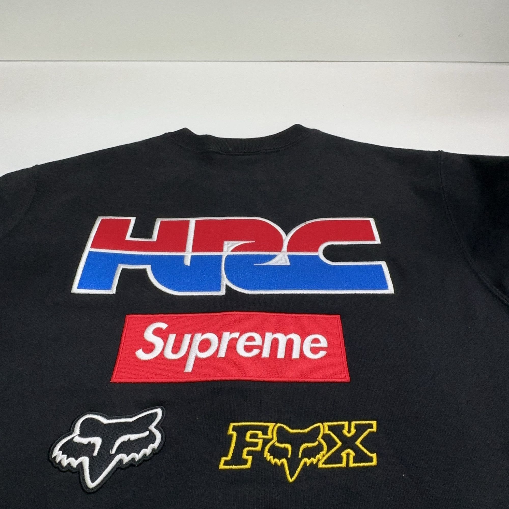 Supreme Supreme x Honda x Fox Racing Crewneck Size S Size US S / EU 44-46 / 1 - 12 Thumbnail