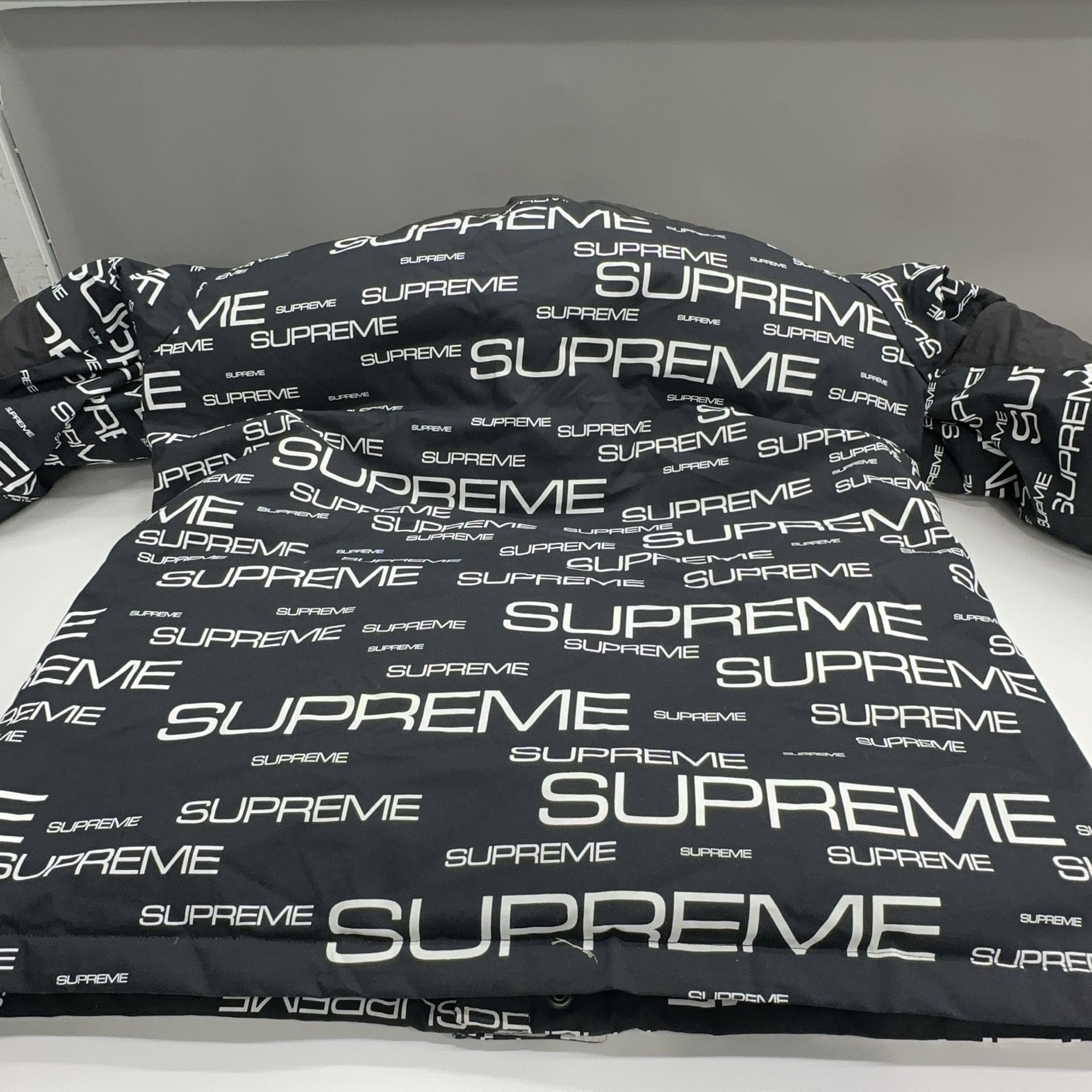 Supreme Supreme x The North Face Logo Parka Size M Size US M / EU 48-50 / 2 - 15 Thumbnail