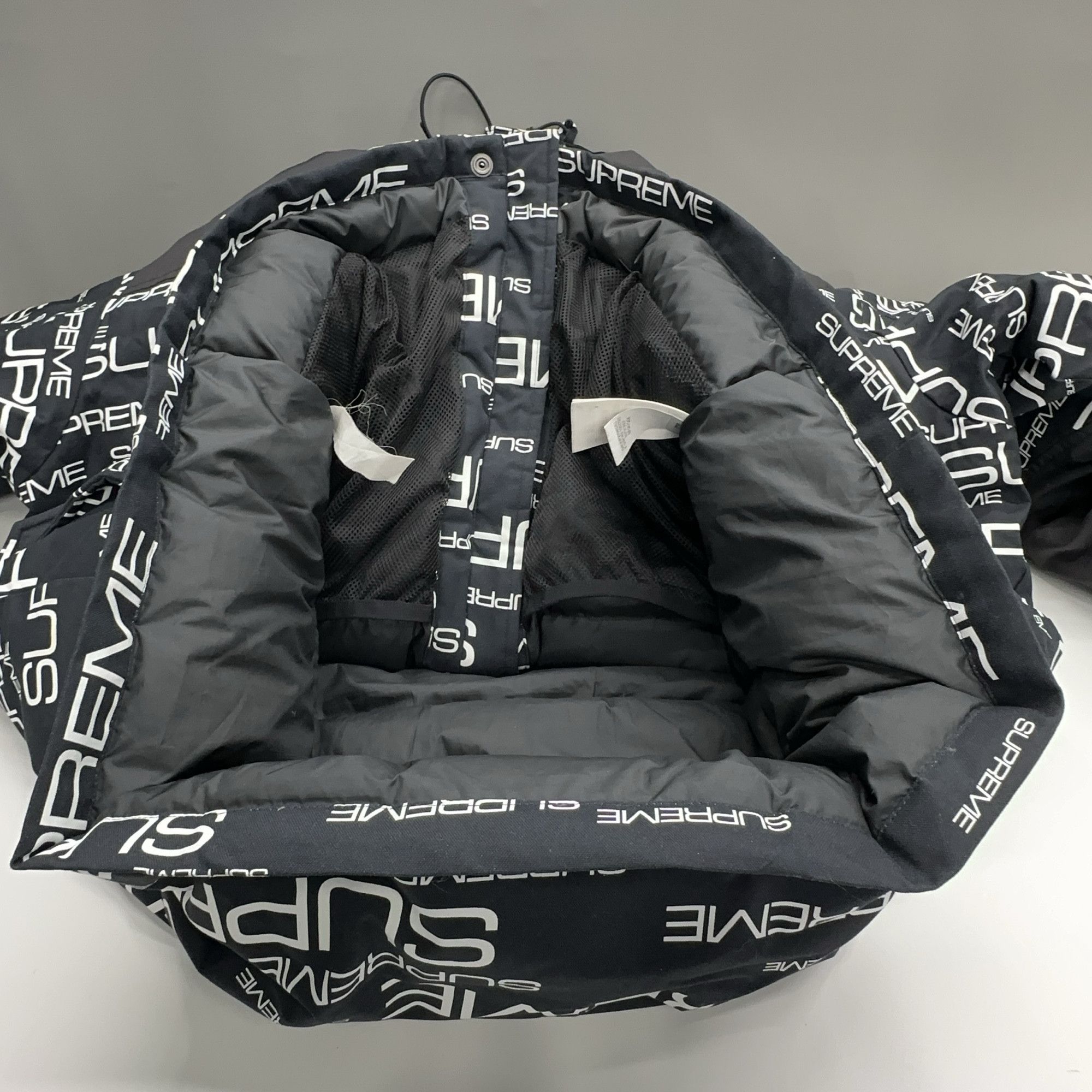 Supreme Supreme x The North Face Logo Parka Size M Size US M / EU 48-50 / 2 - 11 Thumbnail