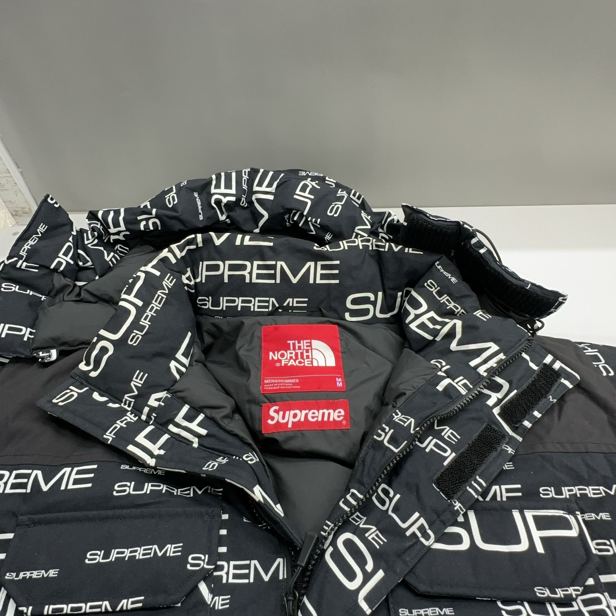 Supreme Supreme x The North Face Logo Parka Size M Size US M / EU 48-50 / 2 - 5 Thumbnail
