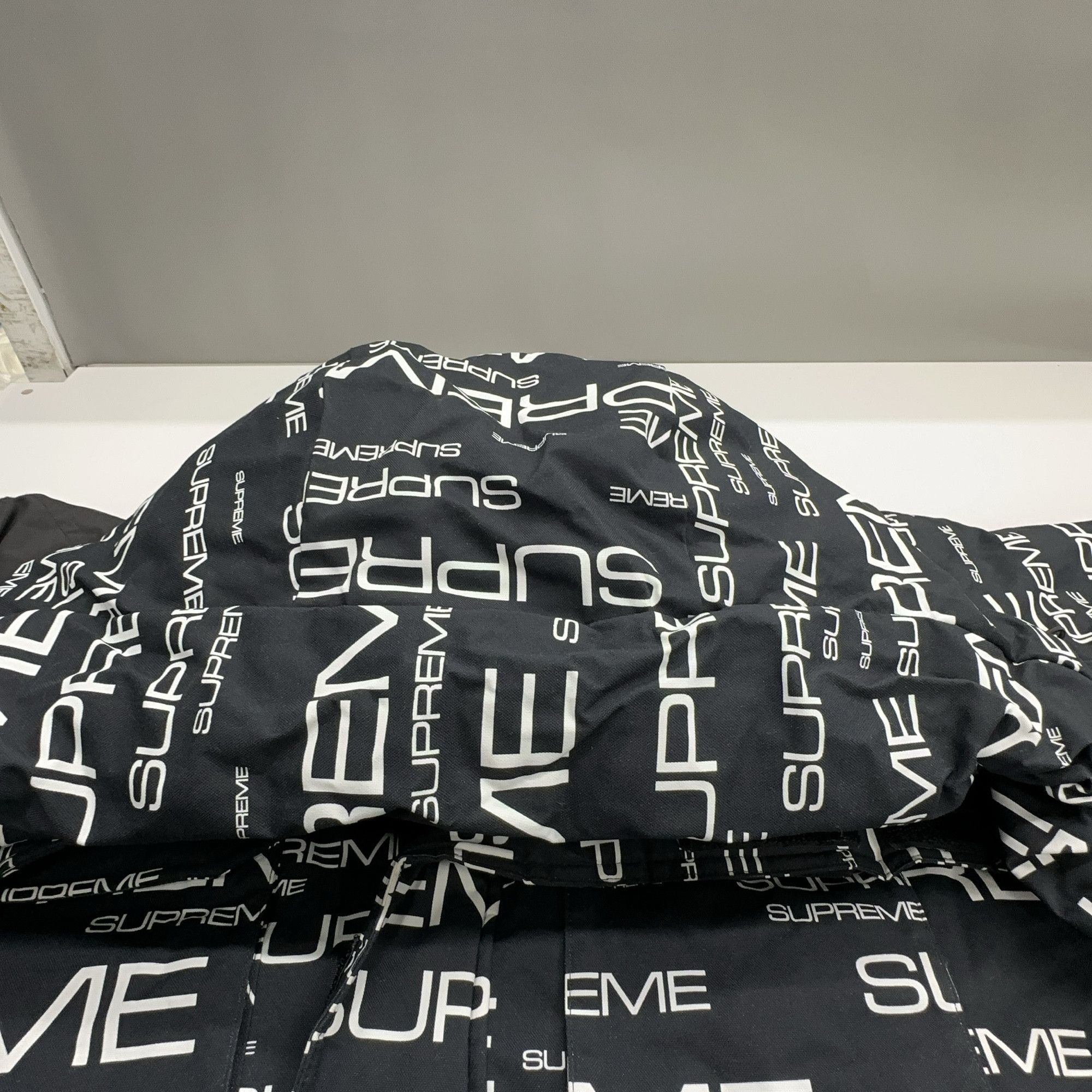 Supreme Supreme x The North Face Logo Parka Size M Size US M / EU 48-50 / 2 - 7 Thumbnail