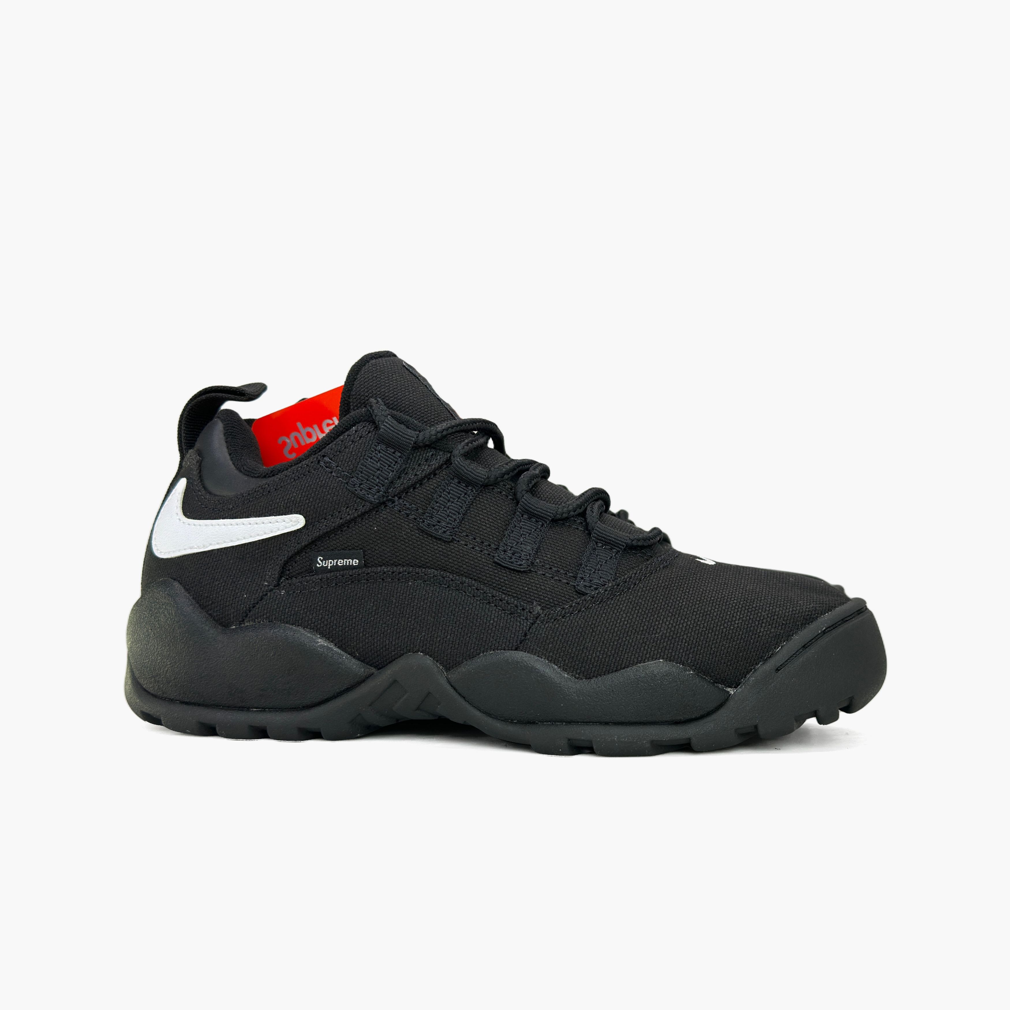 Nike × Supreme Supreme x Nike SB Darwin Low Black Size 7.5 Size US 7.5 / EU 40-41 - 4 Thumbnail