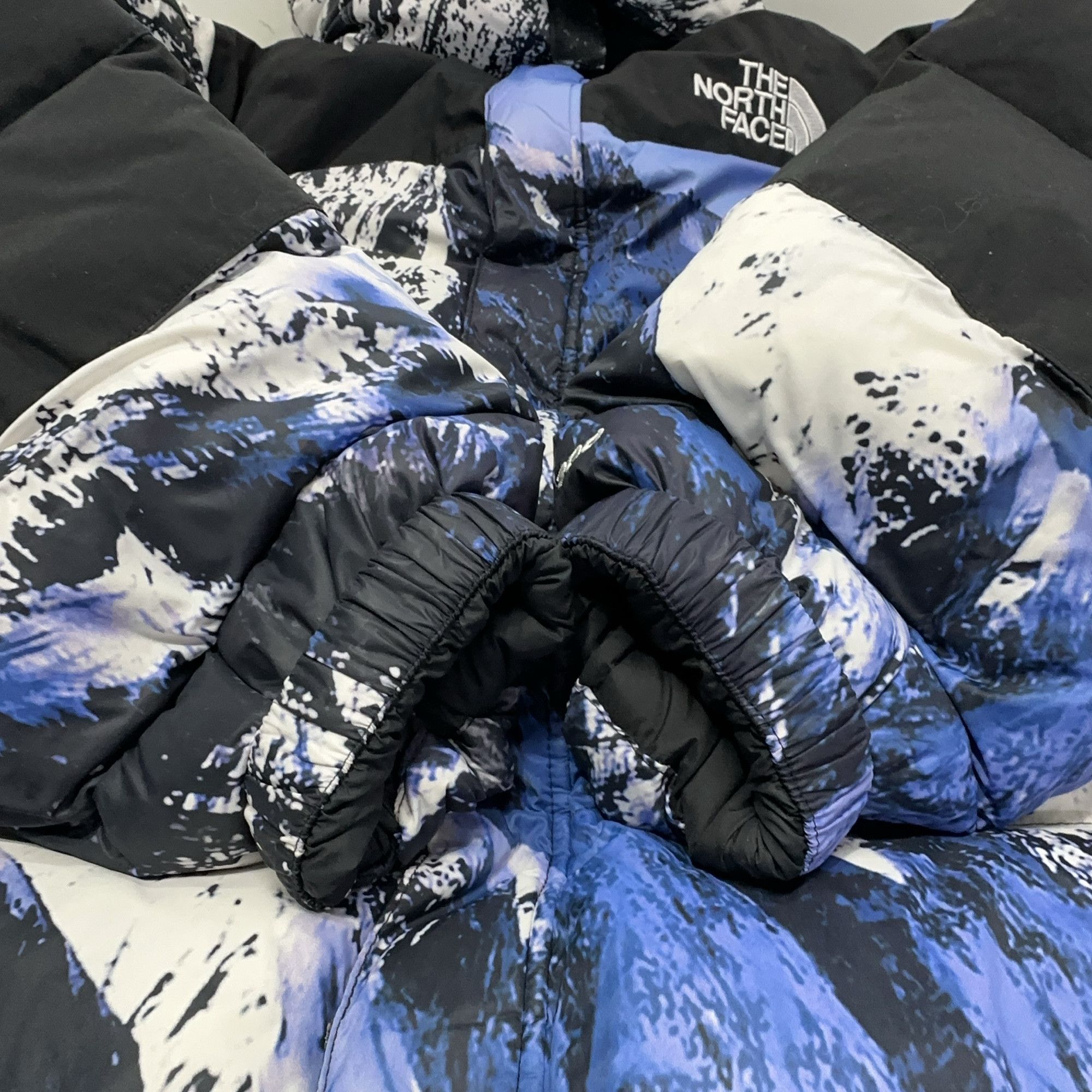 Supreme × The North Face Supreme x The North Face Mountain Puffer Jacket Size M Size US M / EU 48-50 / 2 - 15 Thumbnail