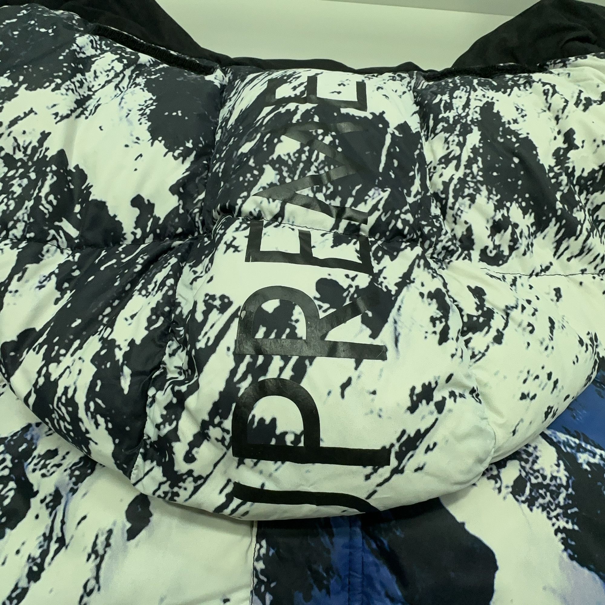 Supreme × The North Face Supreme x The North Face Mountain Puffer Jacket Size M Size US M / EU 48-50 / 2 - 7 Thumbnail