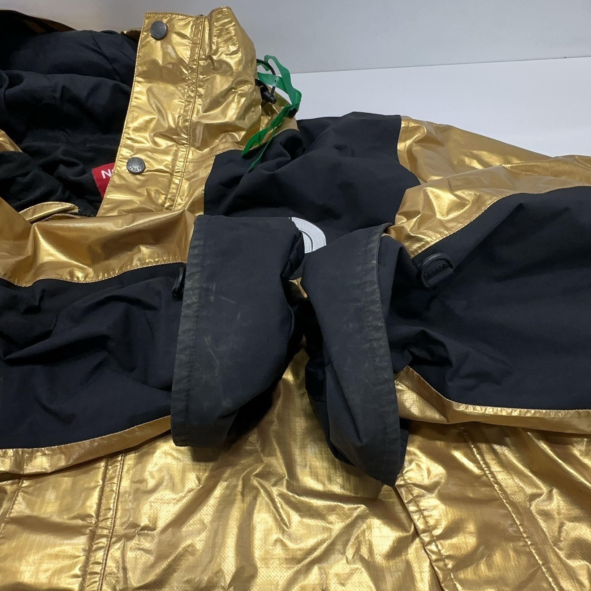 Supreme Supreme x The North Face Metallic Mountain Parka Gold XL Size US XL / EU 56 / 4 - 8 Thumbnail