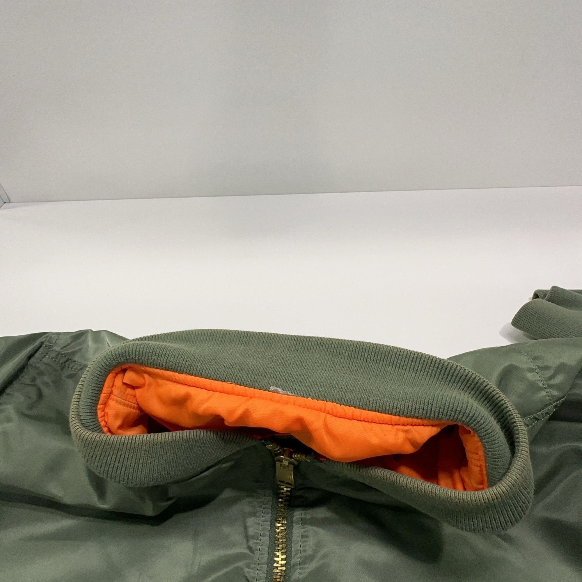 Supreme Supreme Globe MA-1 Bomber Jacket Size L Size US L / EU 52-54 / 3 - 7 Thumbnail