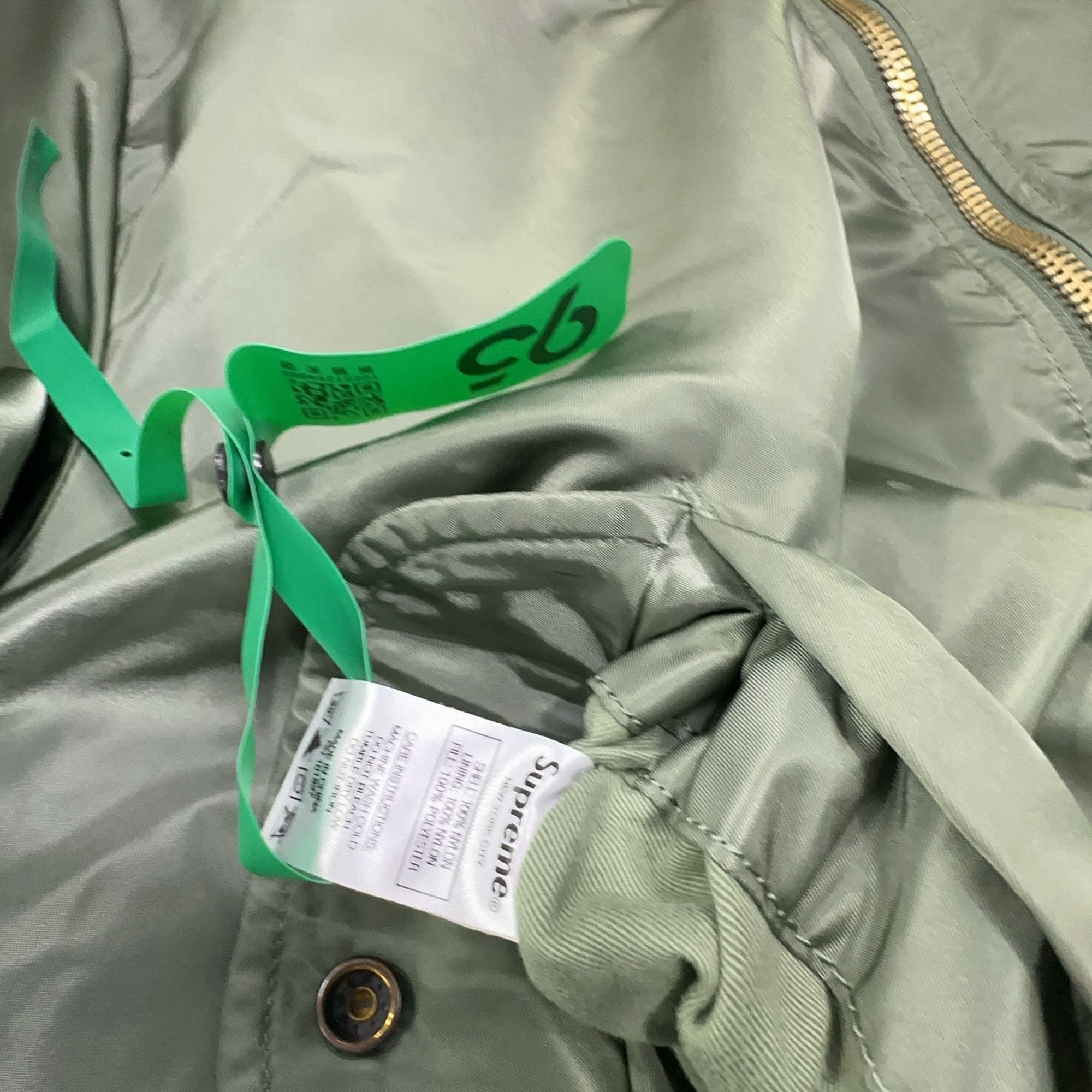 Supreme Supreme Globe MA-1 Bomber Jacket Size L Size US L / EU 52-54 / 3 - 6 Thumbnail