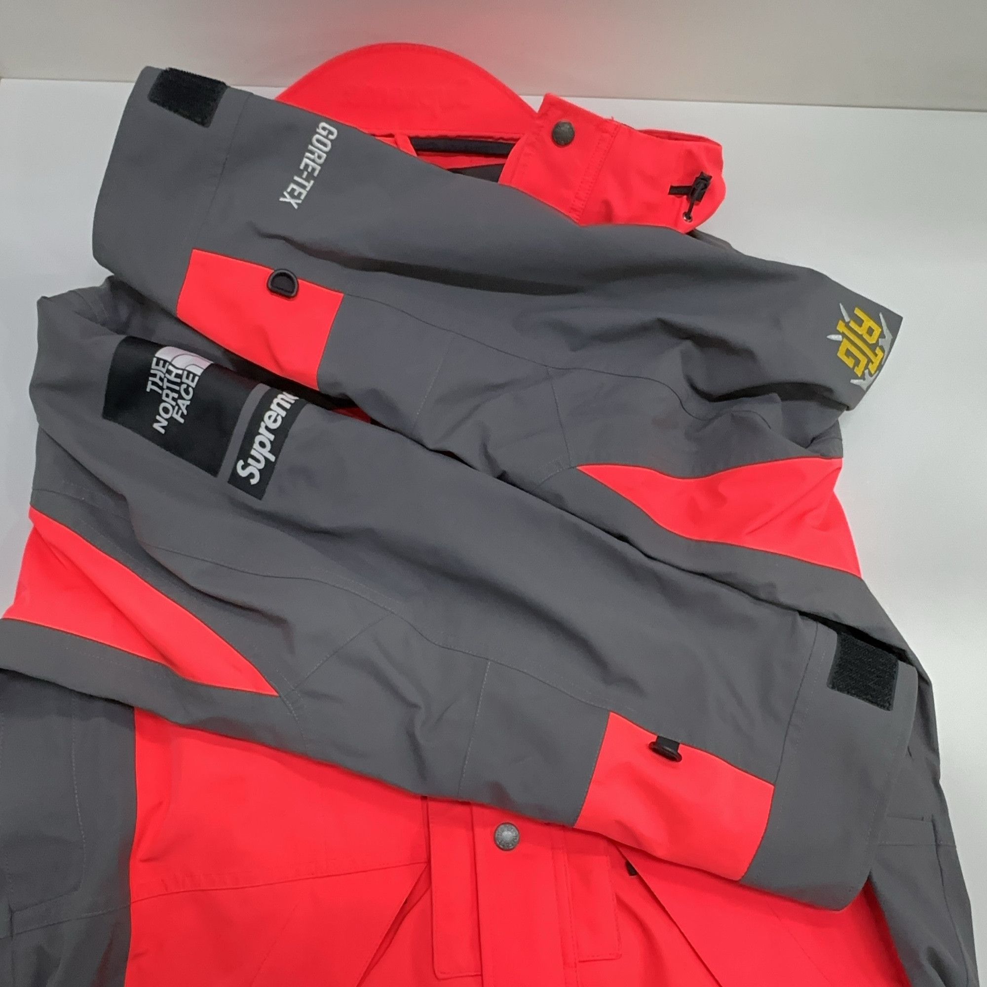 Supreme Supreme x The North Face RTG Jacket Size M Size US M / EU 48-50 / 2 - 14 Thumbnail