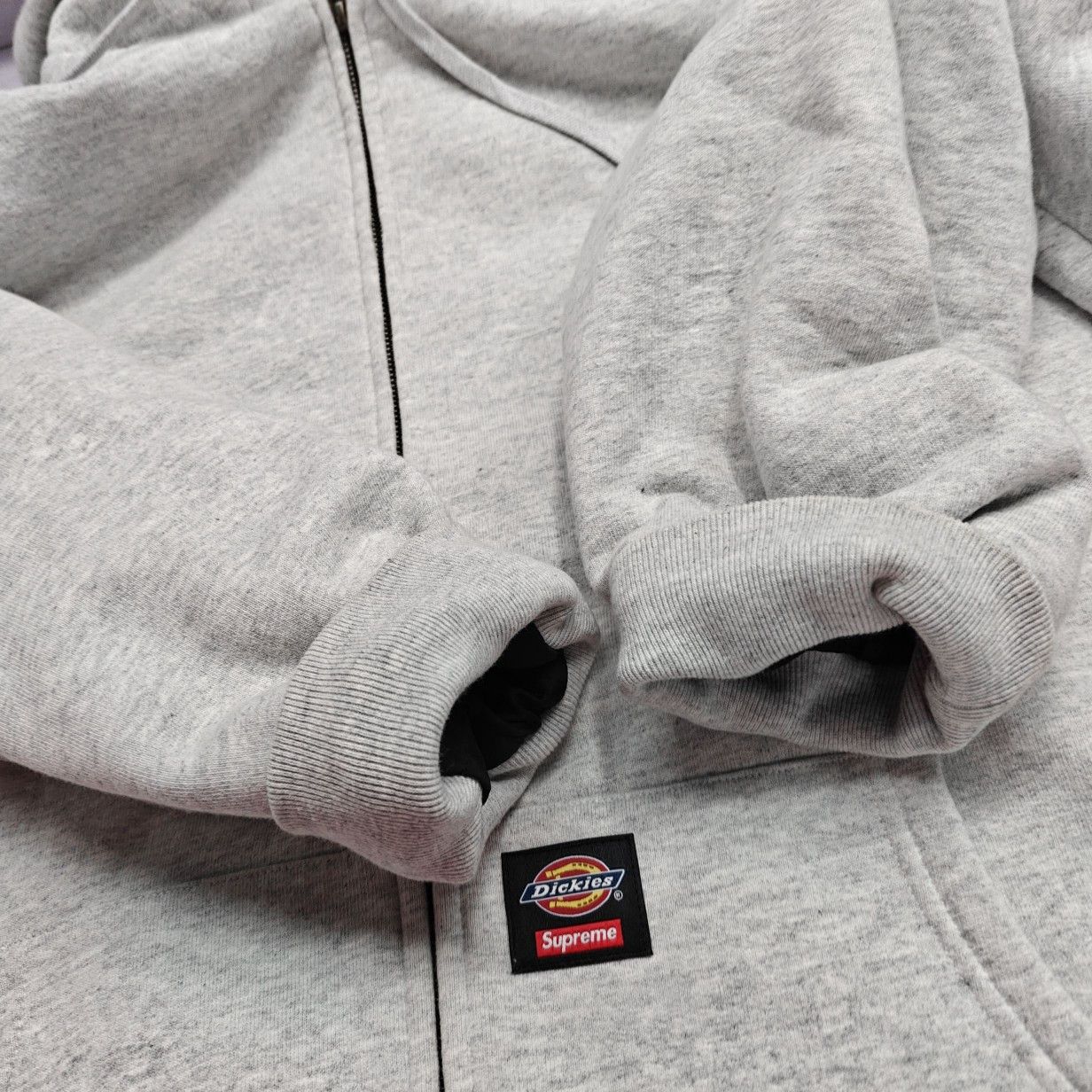 Supreme Supreme x Dickies Quilted Lined Zip Up Hoodie Size XL Size US XL / EU 56 / 4 - 11 Thumbnail